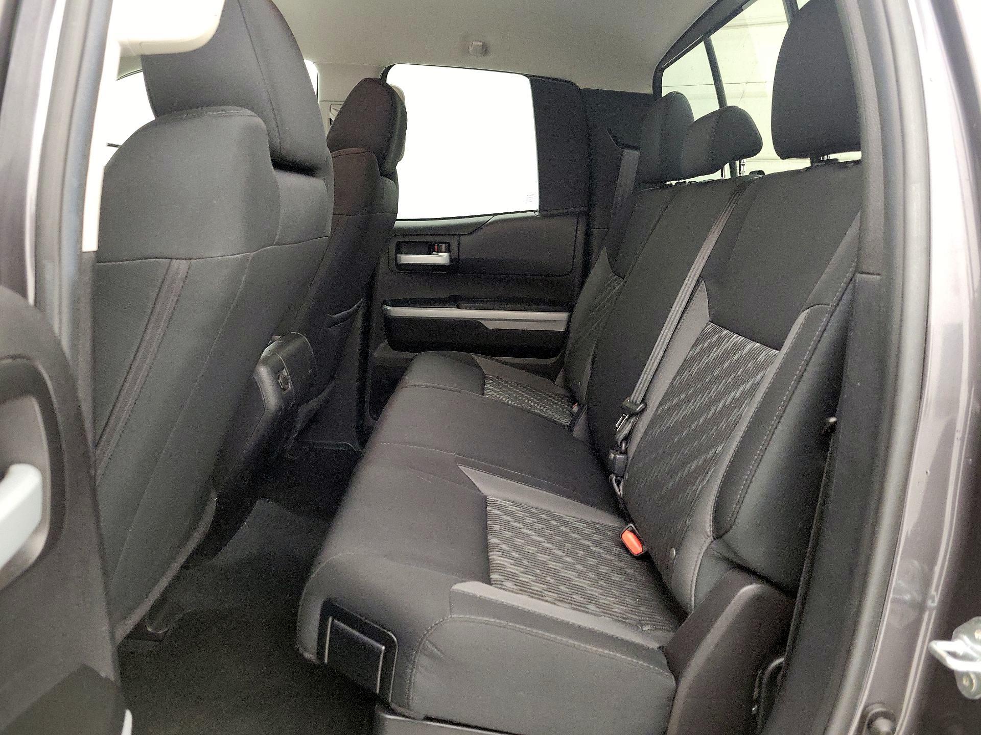 Thumbnail: 2021 Toyota Tundra - 19