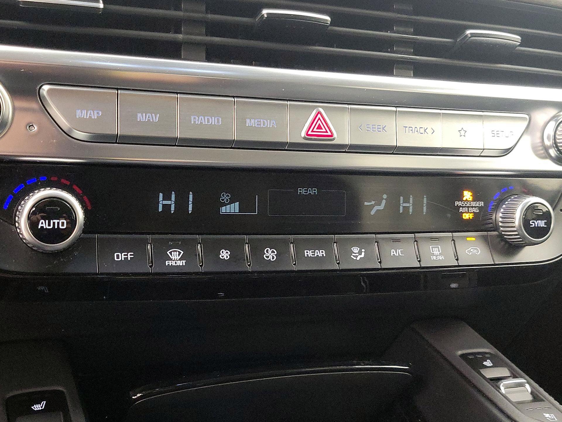 Thumbnail: 2021 Kia Telluride - 17