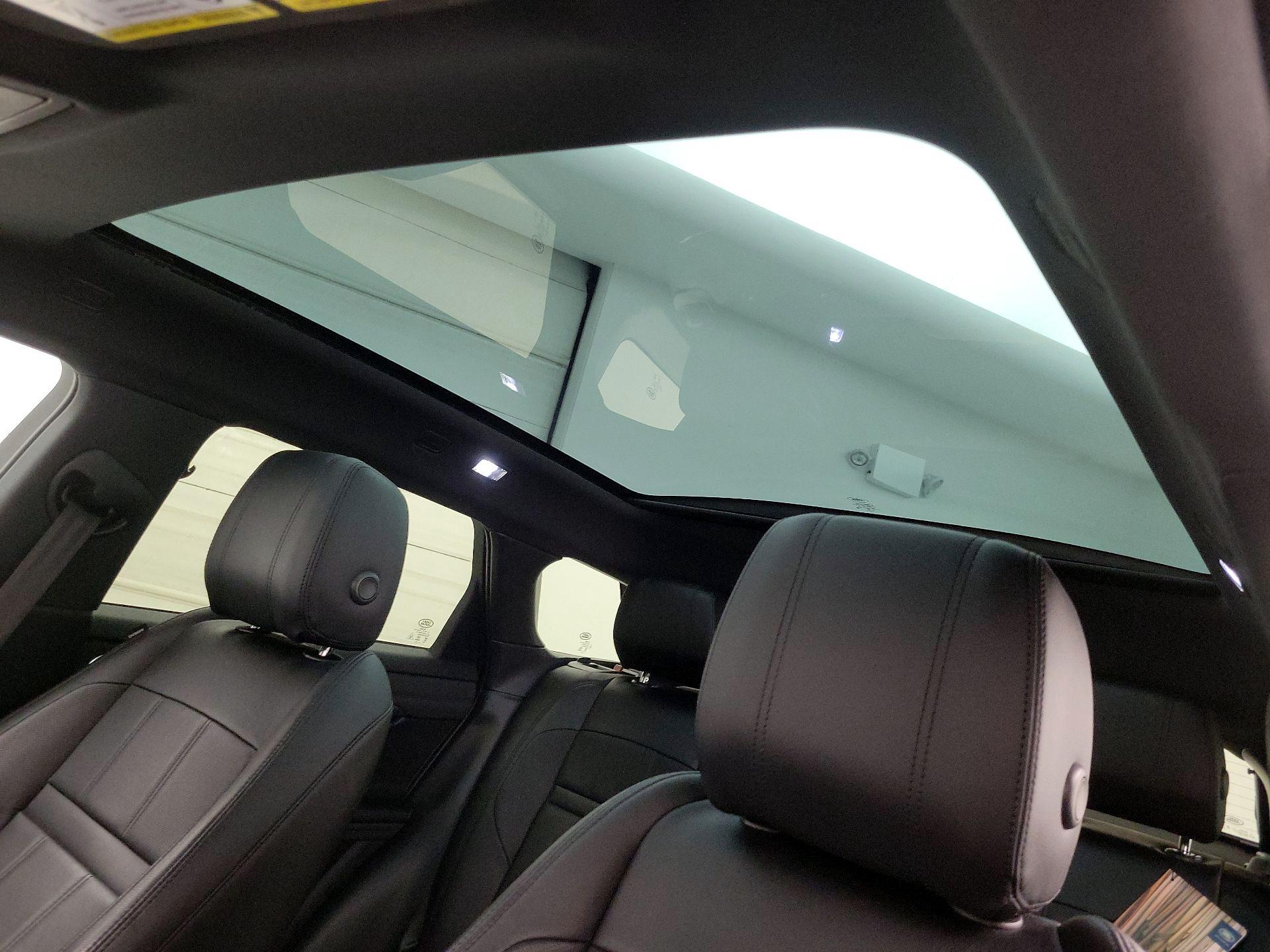 Thumbnail: 2020 Land Rover Range Rover Evoque - 20