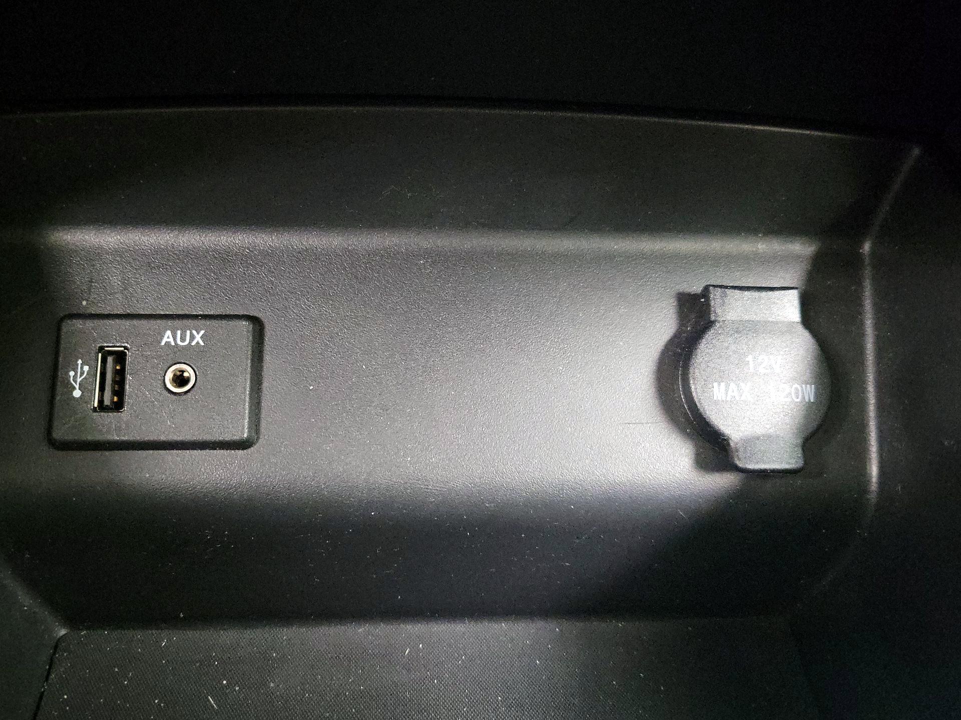 Thumbnail: 2016 Nissan Altima - 18