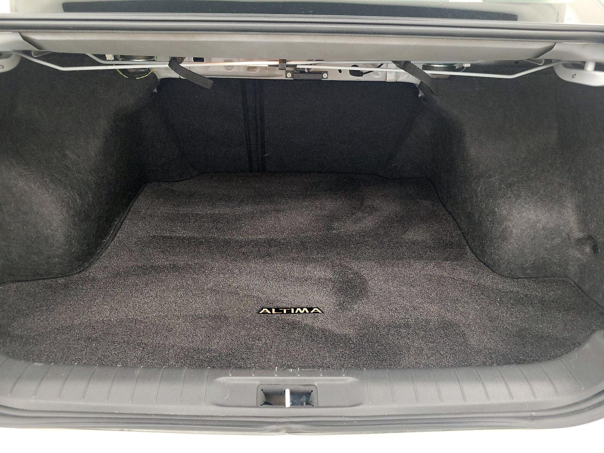 Thumbnail: 2016 Nissan Altima - 20