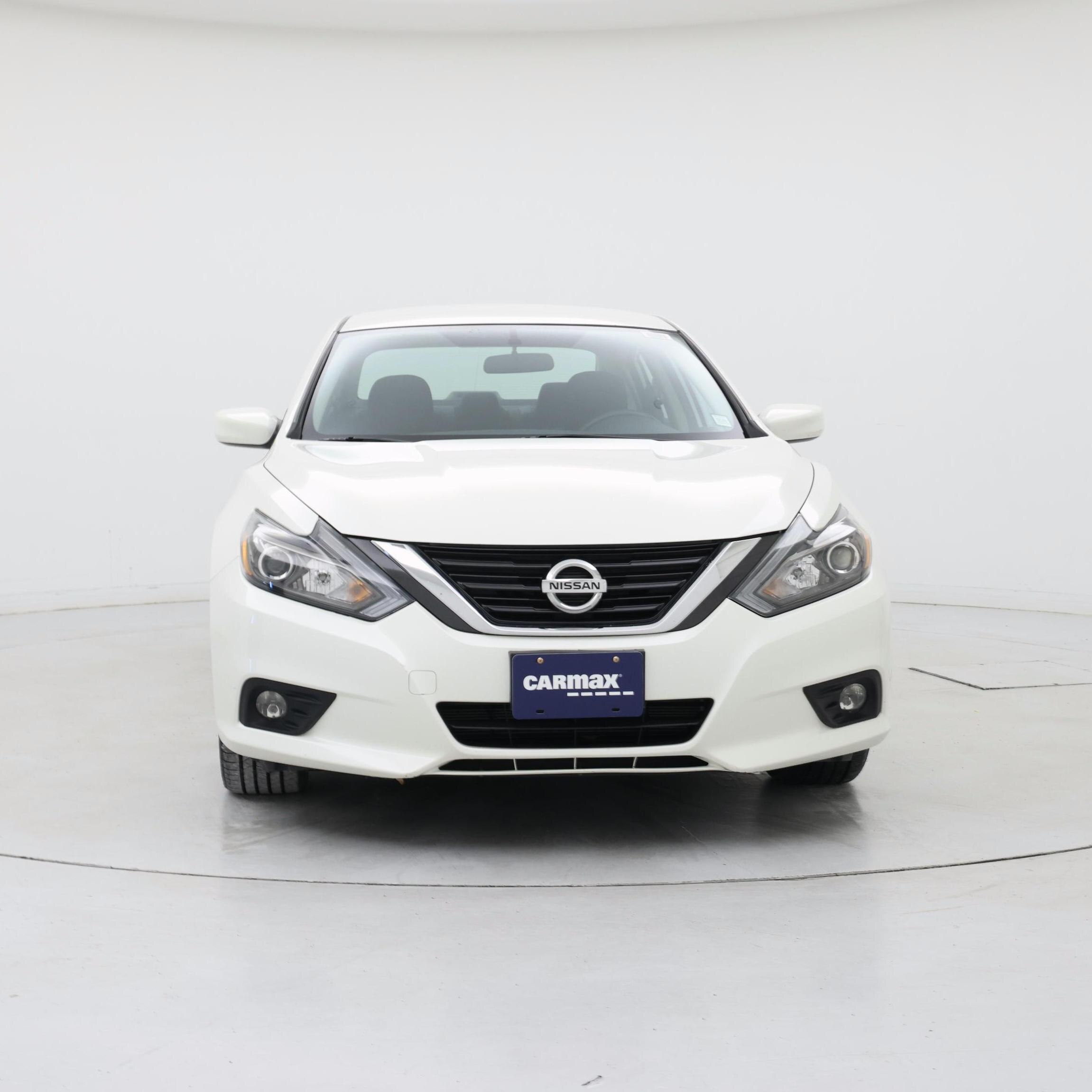 Thumbnail: 2016 Nissan Altima - 5