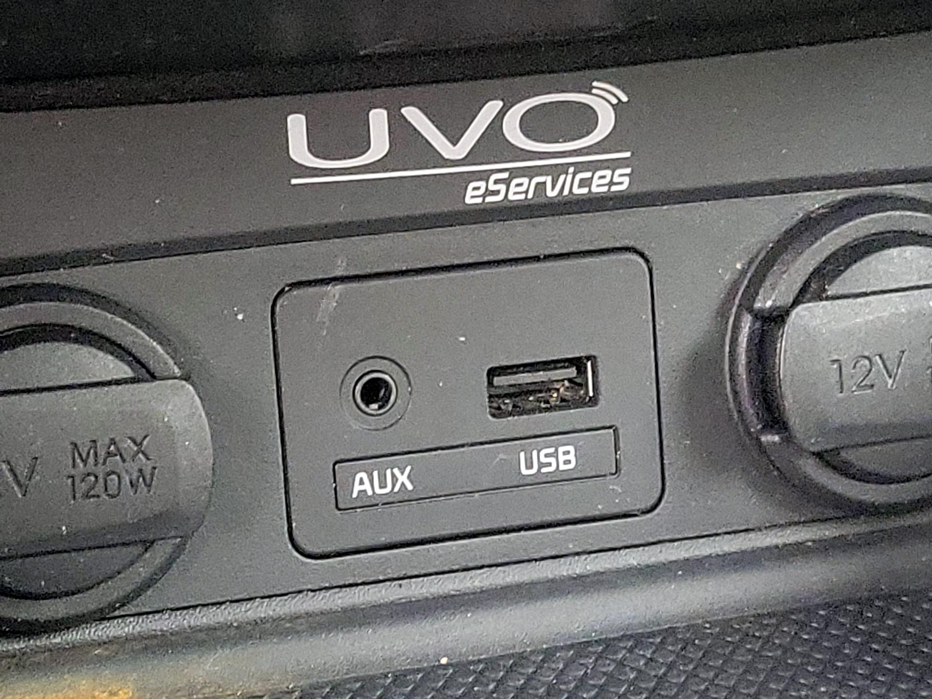 Thumbnail: 2015 Kia Sorento - 19