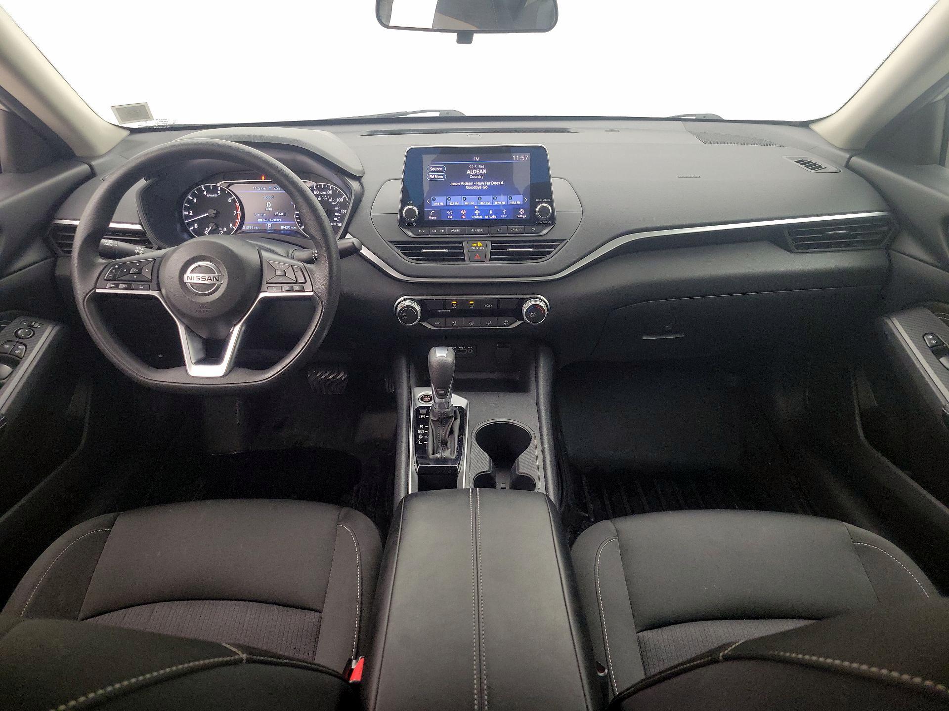 Thumbnail: 2020 Nissan Altima - 9