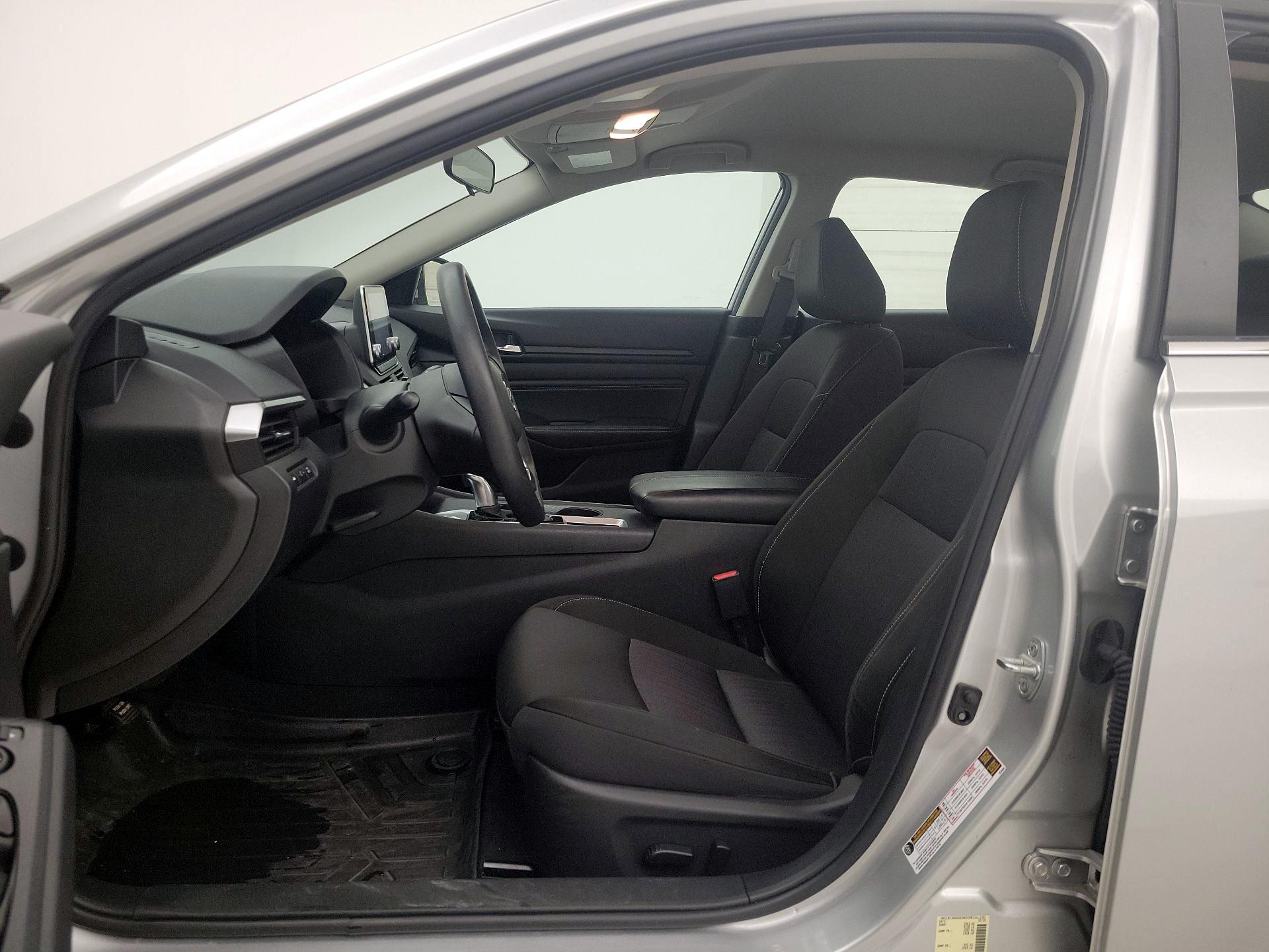 Thumbnail: 2020 Nissan Altima - 11