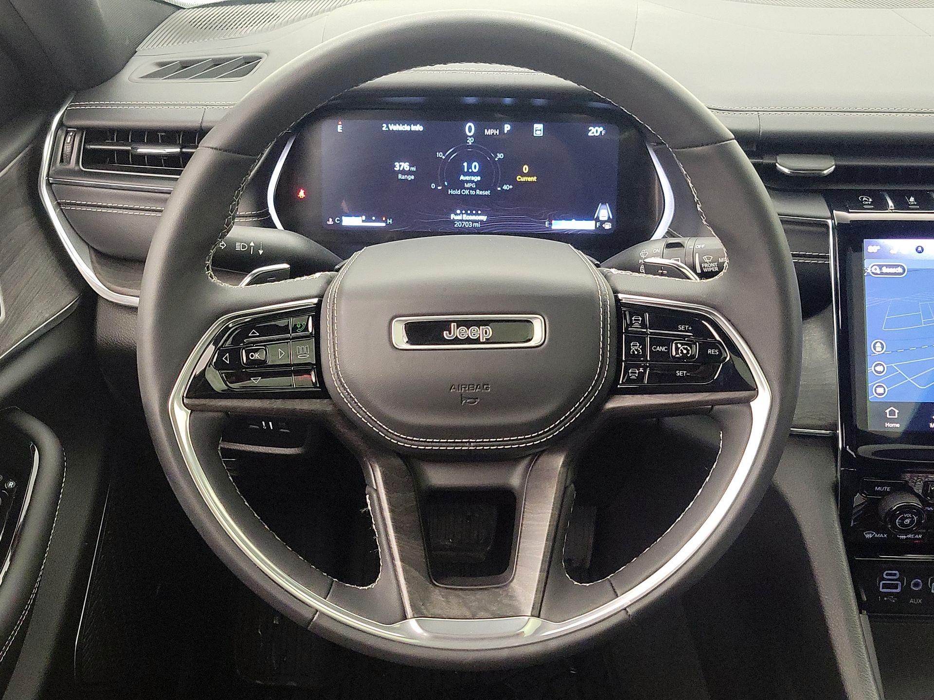 Thumbnail: 2023 Jeep Grand Cherokee - 10