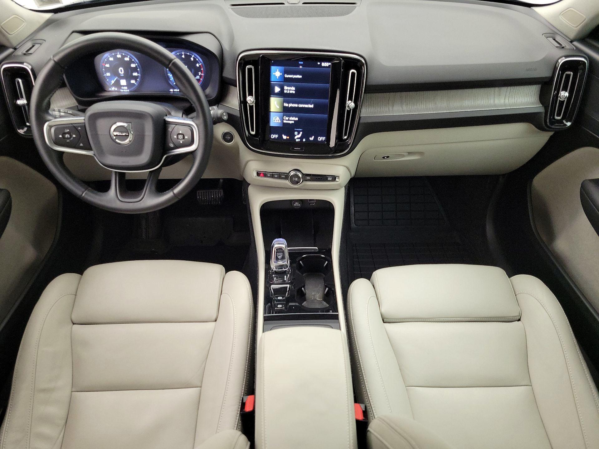 Thumbnail: 2020 Volvo XC40 - 9