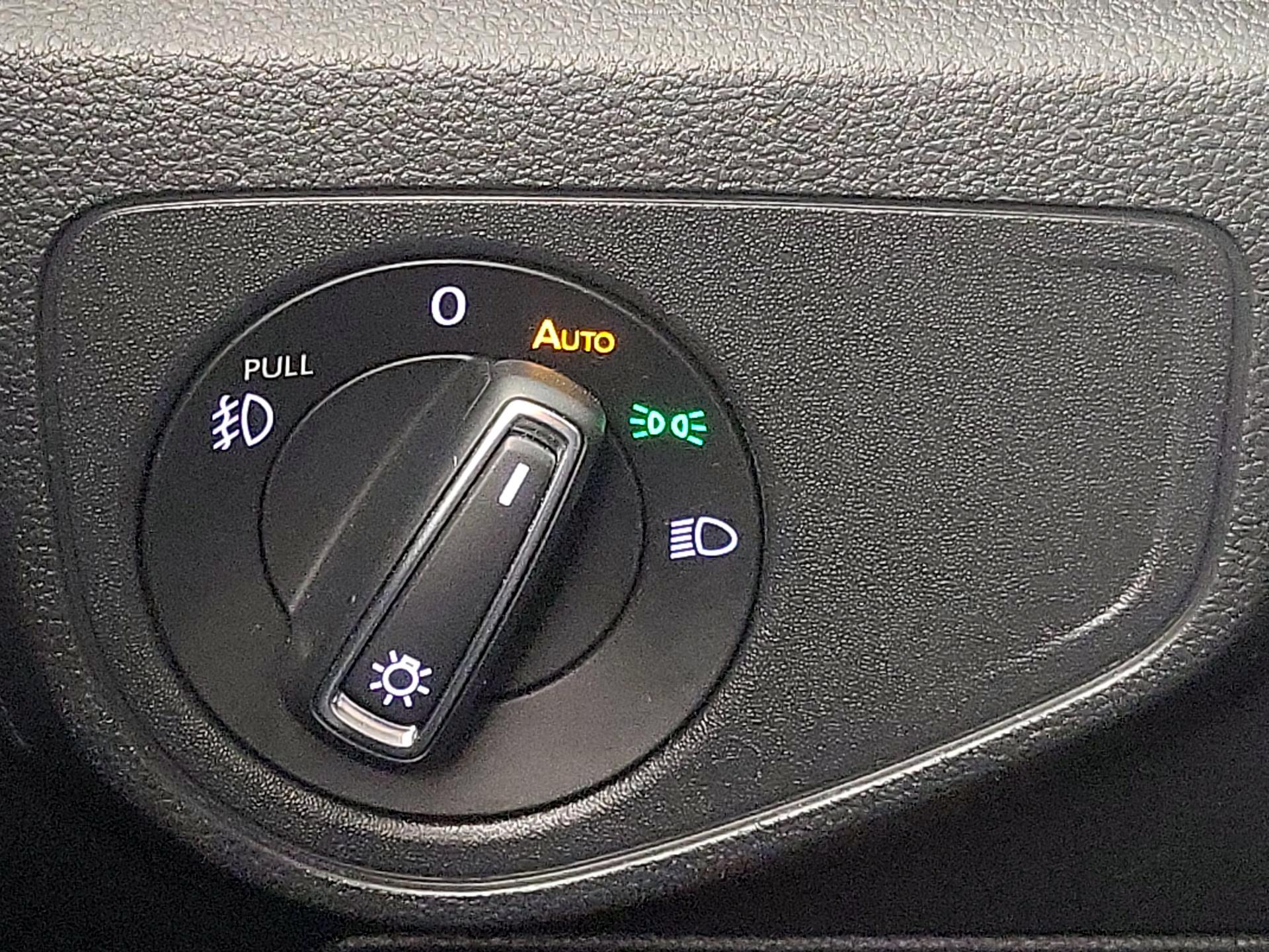 Thumbnail: 2019 Volkswagen Atlas - 13