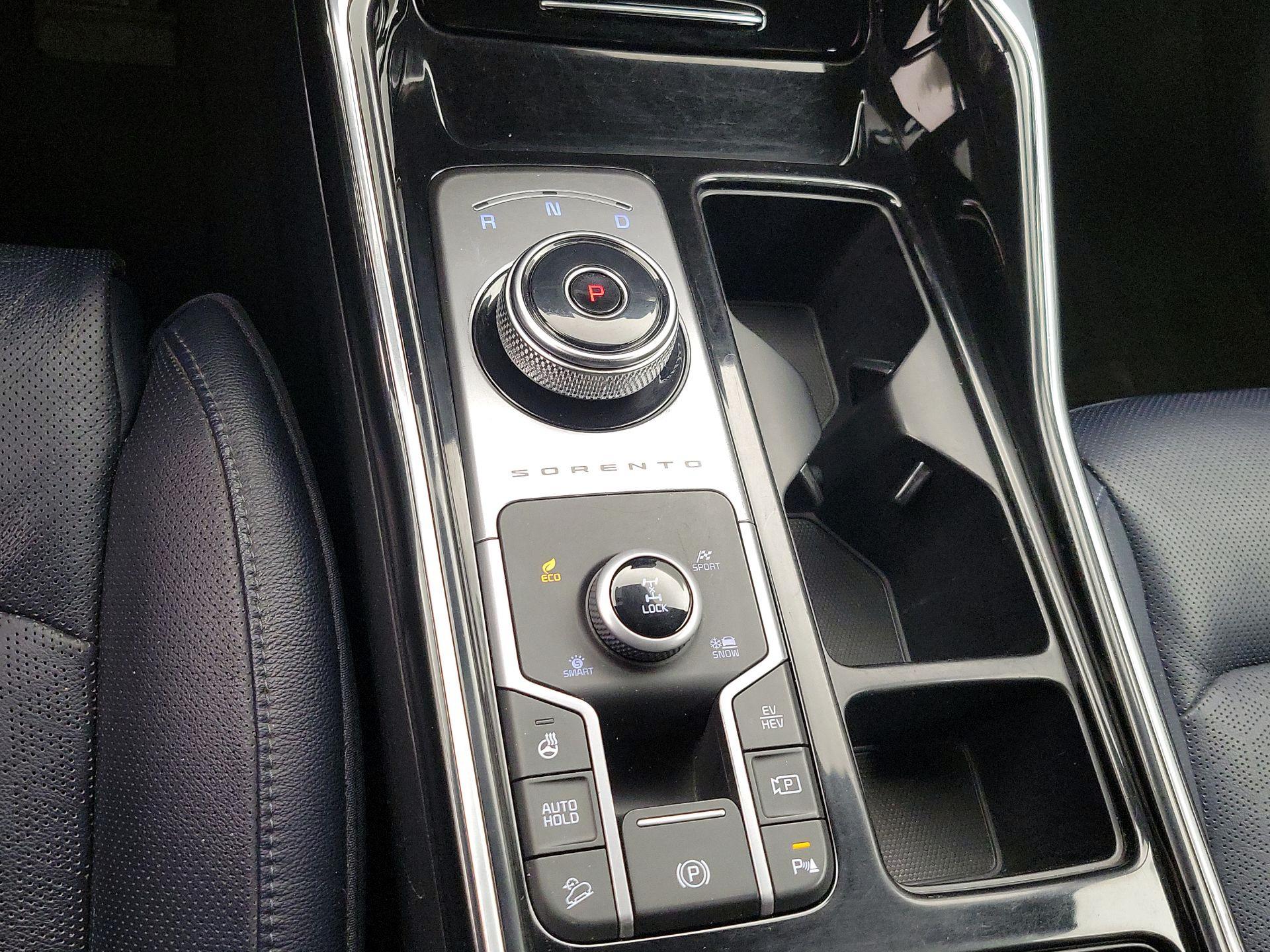 Thumbnail: 2022 Kia Sorento - 18