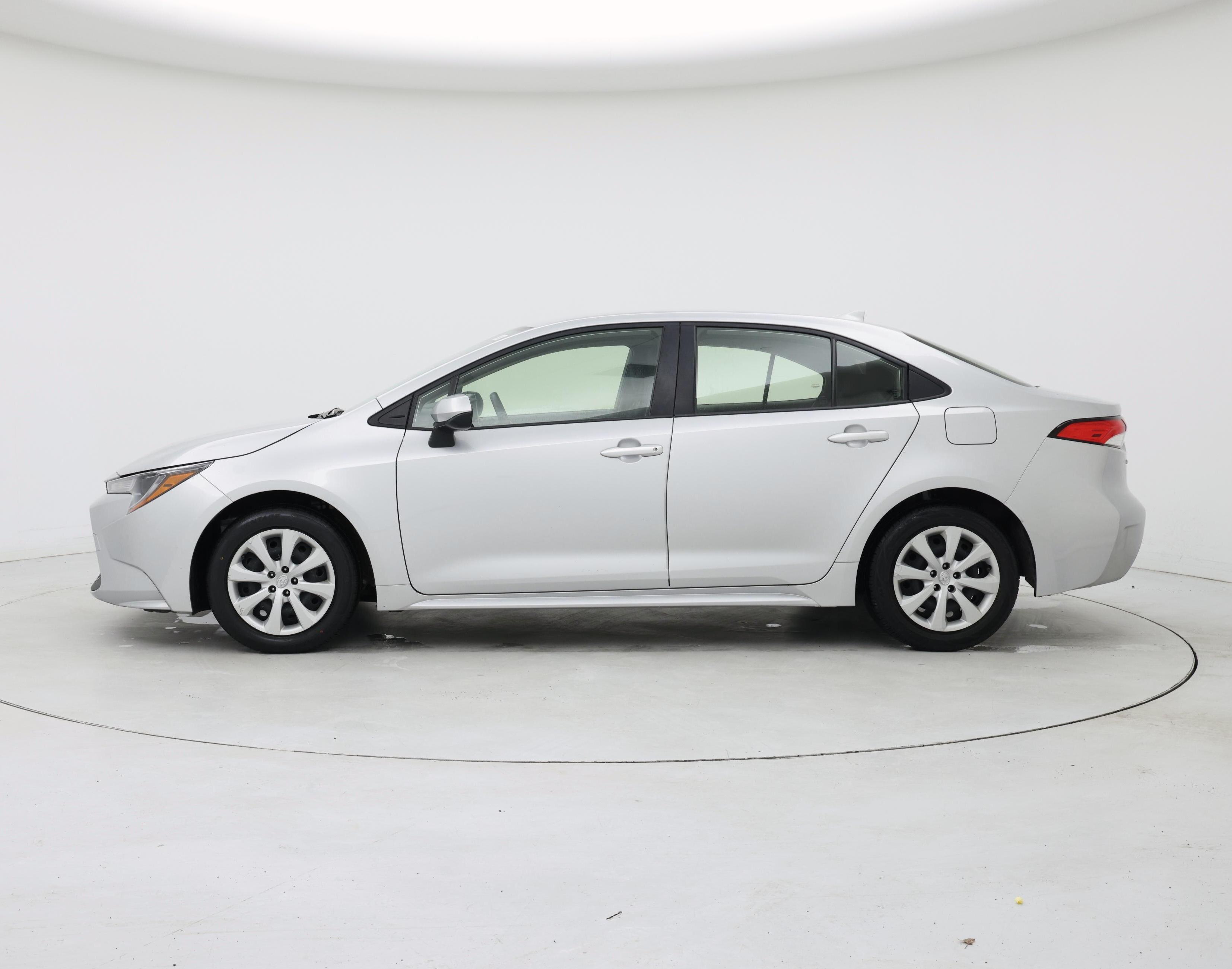 Thumbnail: 2022 Toyota Corolla - 3