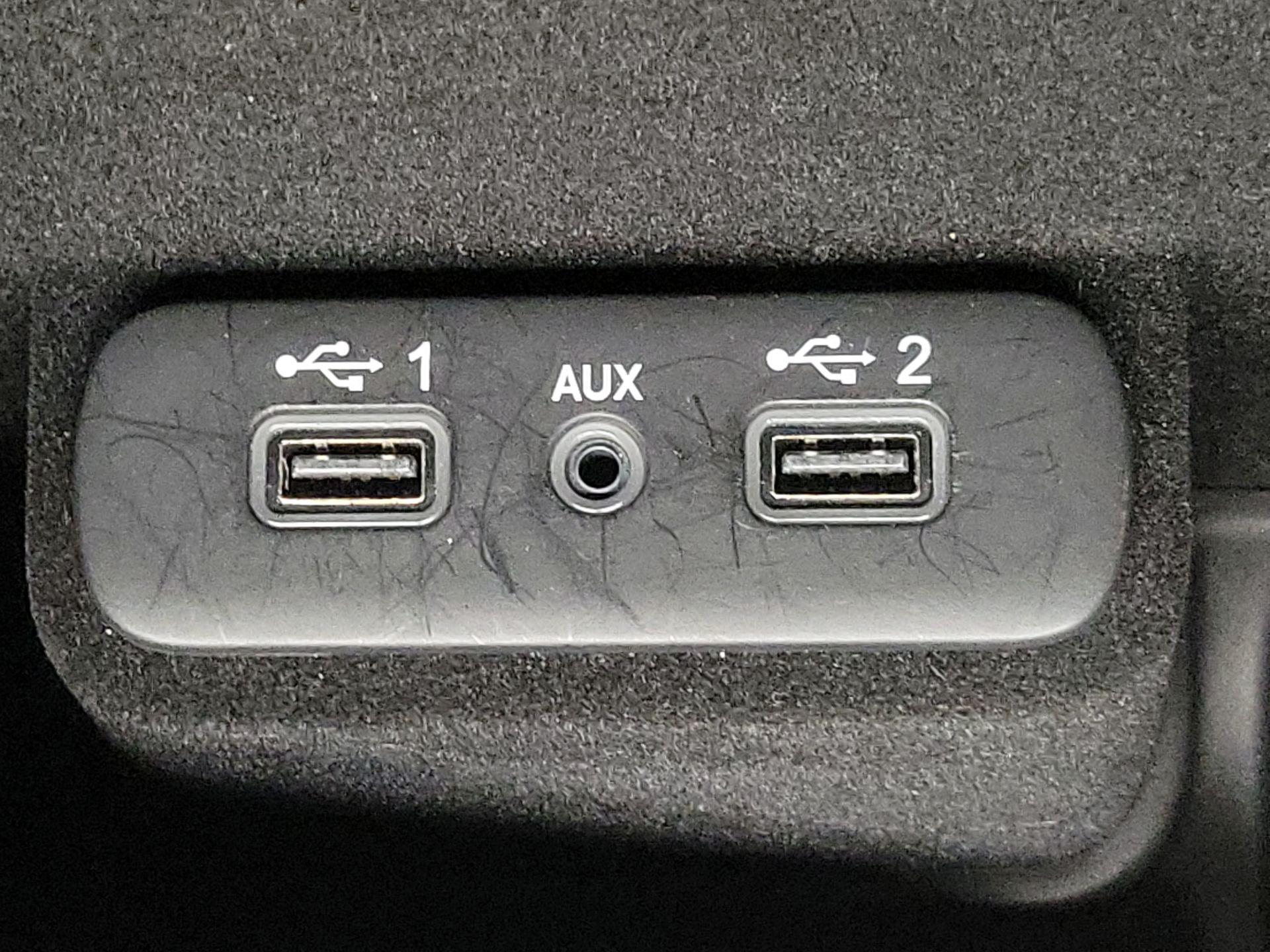 Thumbnail: 2019 Dodge Charger - 18