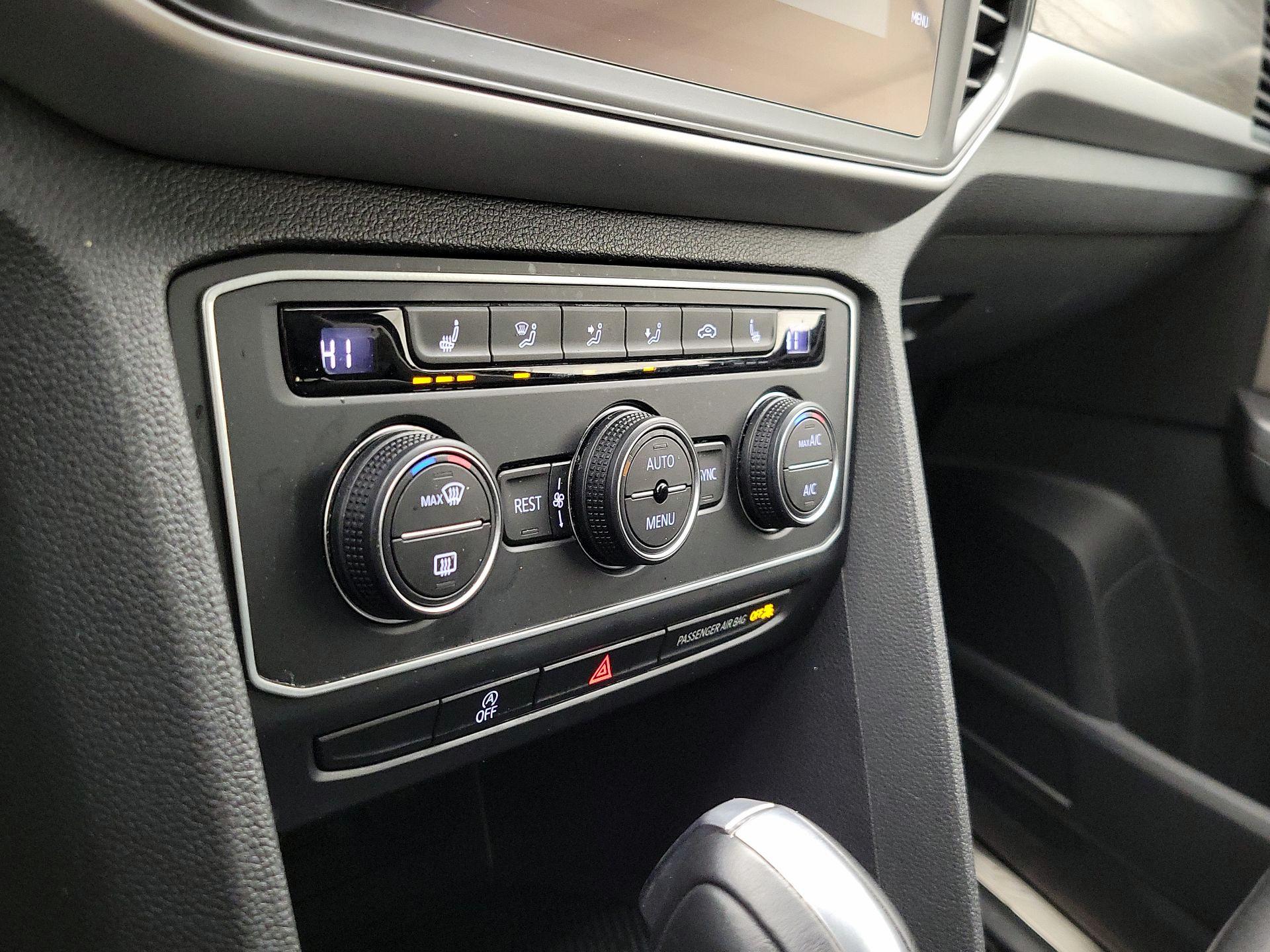 Thumbnail: 2021 Volkswagen Atlas - 16