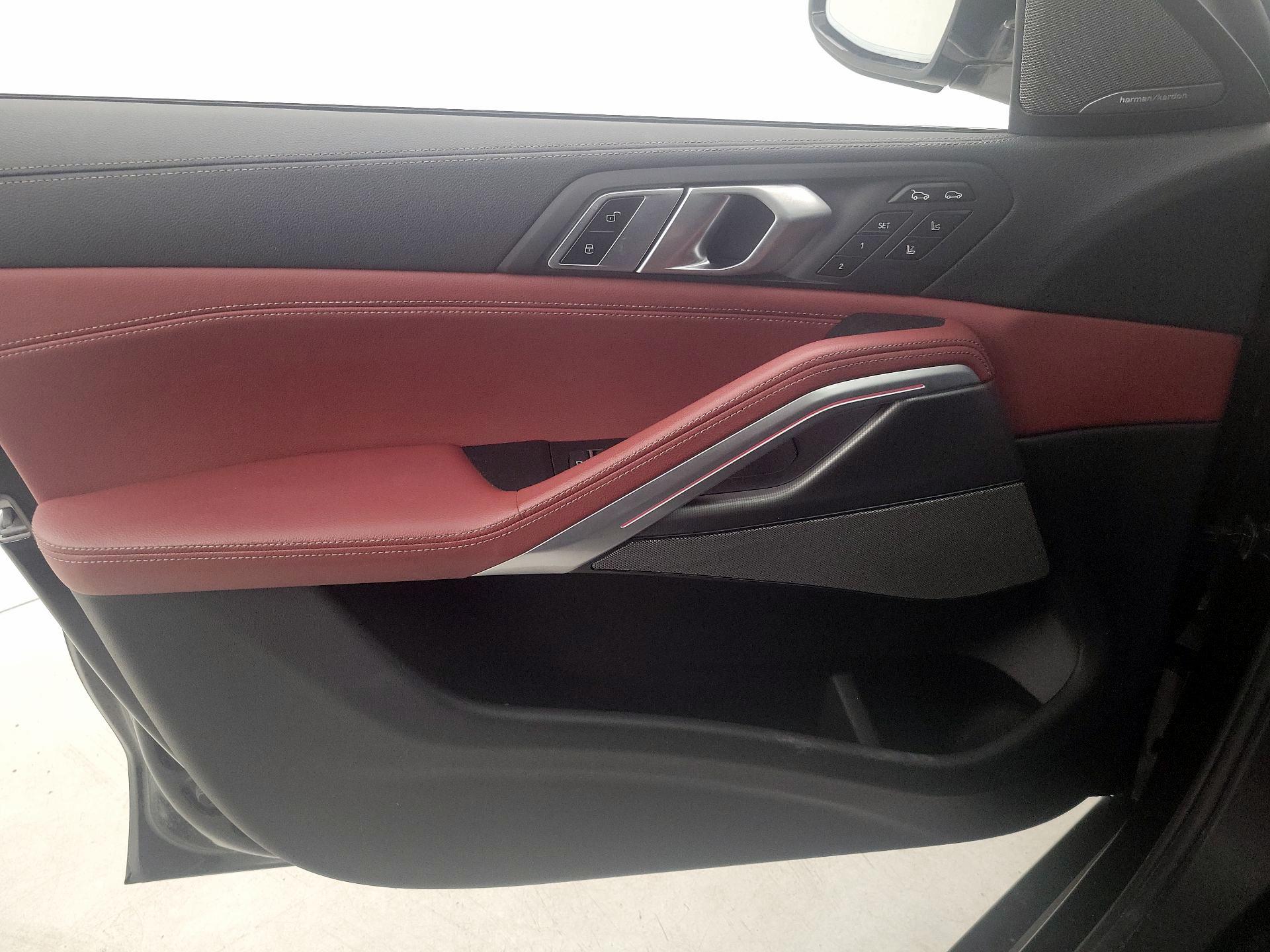 Thumbnail: 2021 BMW X6 - 12