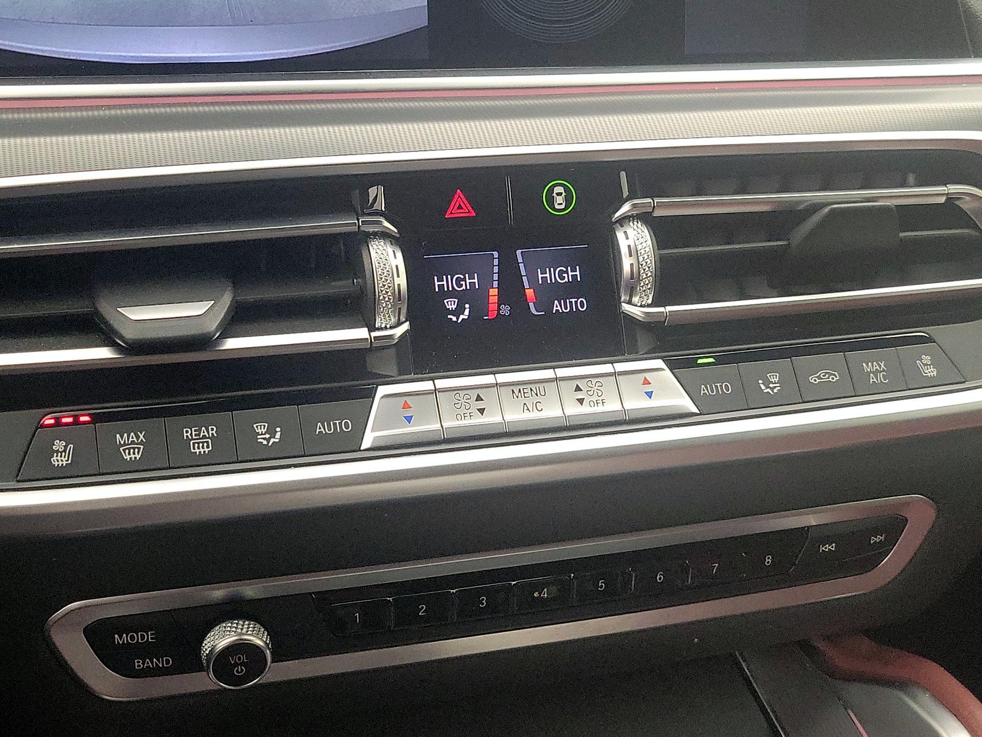 Thumbnail: 2021 BMW X6 - 17