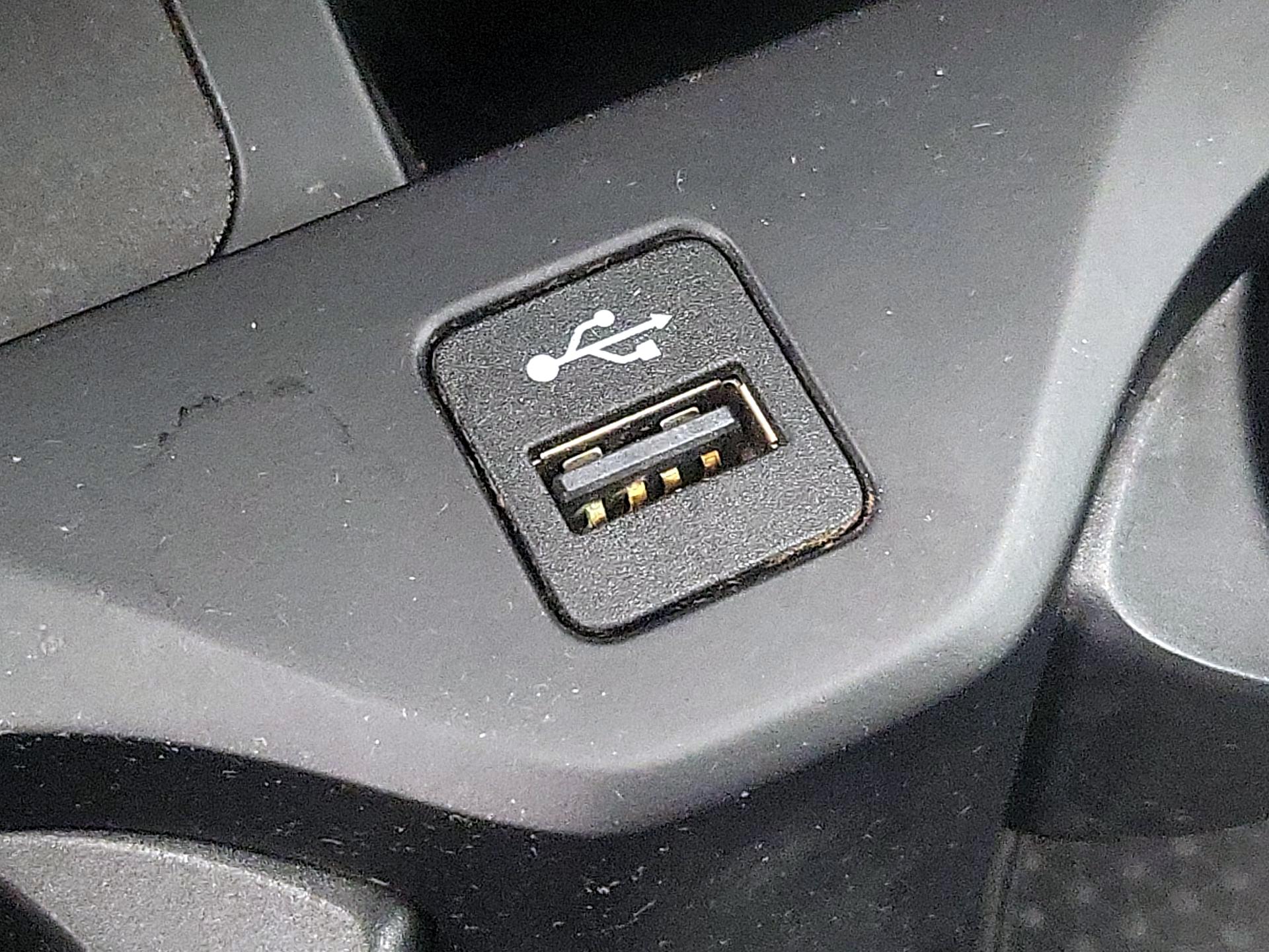 Thumbnail: 2021 BMW X6 - 19