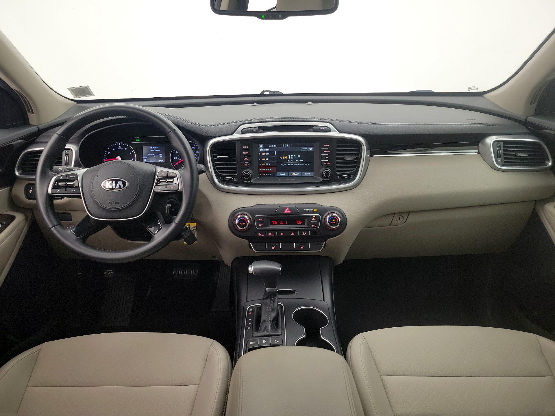 Thumbnail: 2019 Kia Sorento - 9