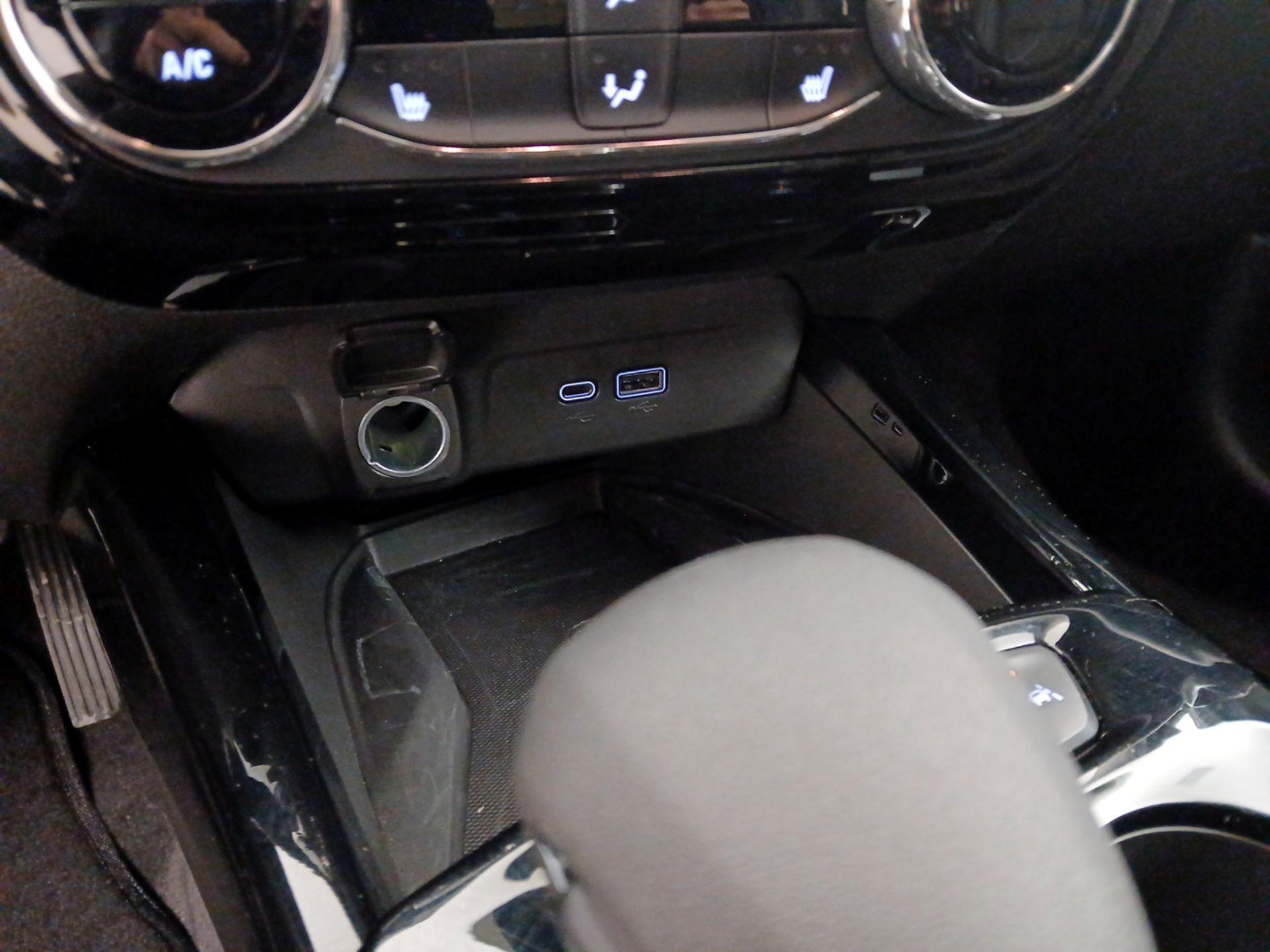 Thumbnail: 2025 Chevrolet Trax - 18