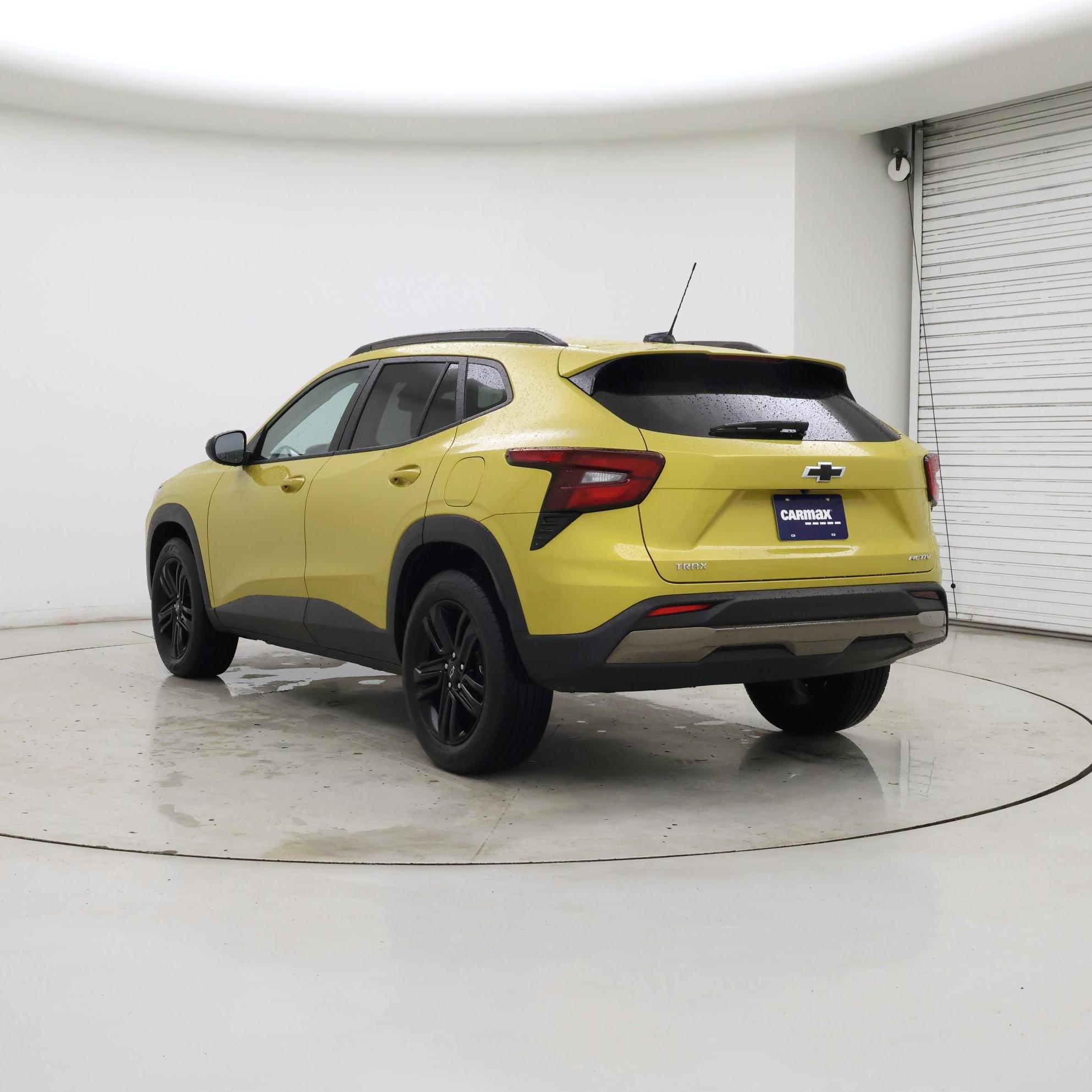 Thumbnail: 2025 Chevrolet Trax - 2