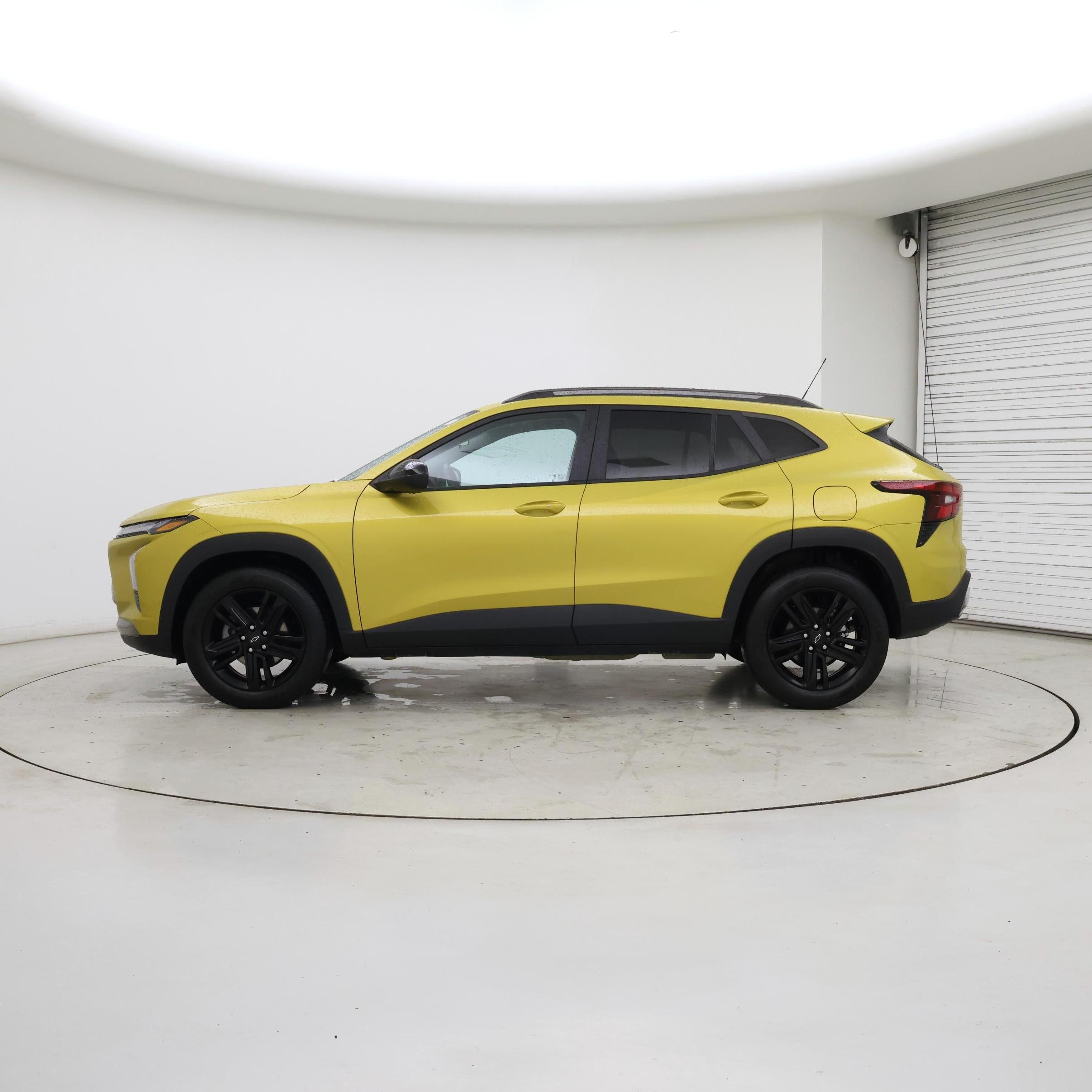 Thumbnail: 2025 Chevrolet Trax - 3