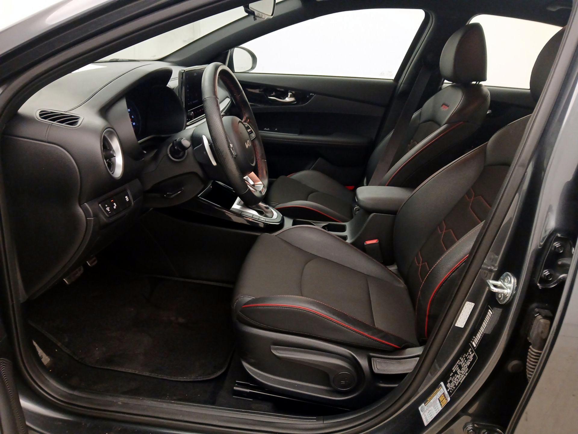 Thumbnail: 2024 Kia Forte - 11