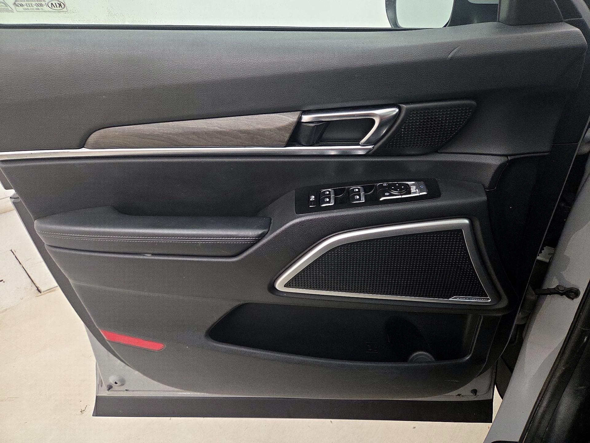 Thumbnail: 2021 Kia Telluride - 12