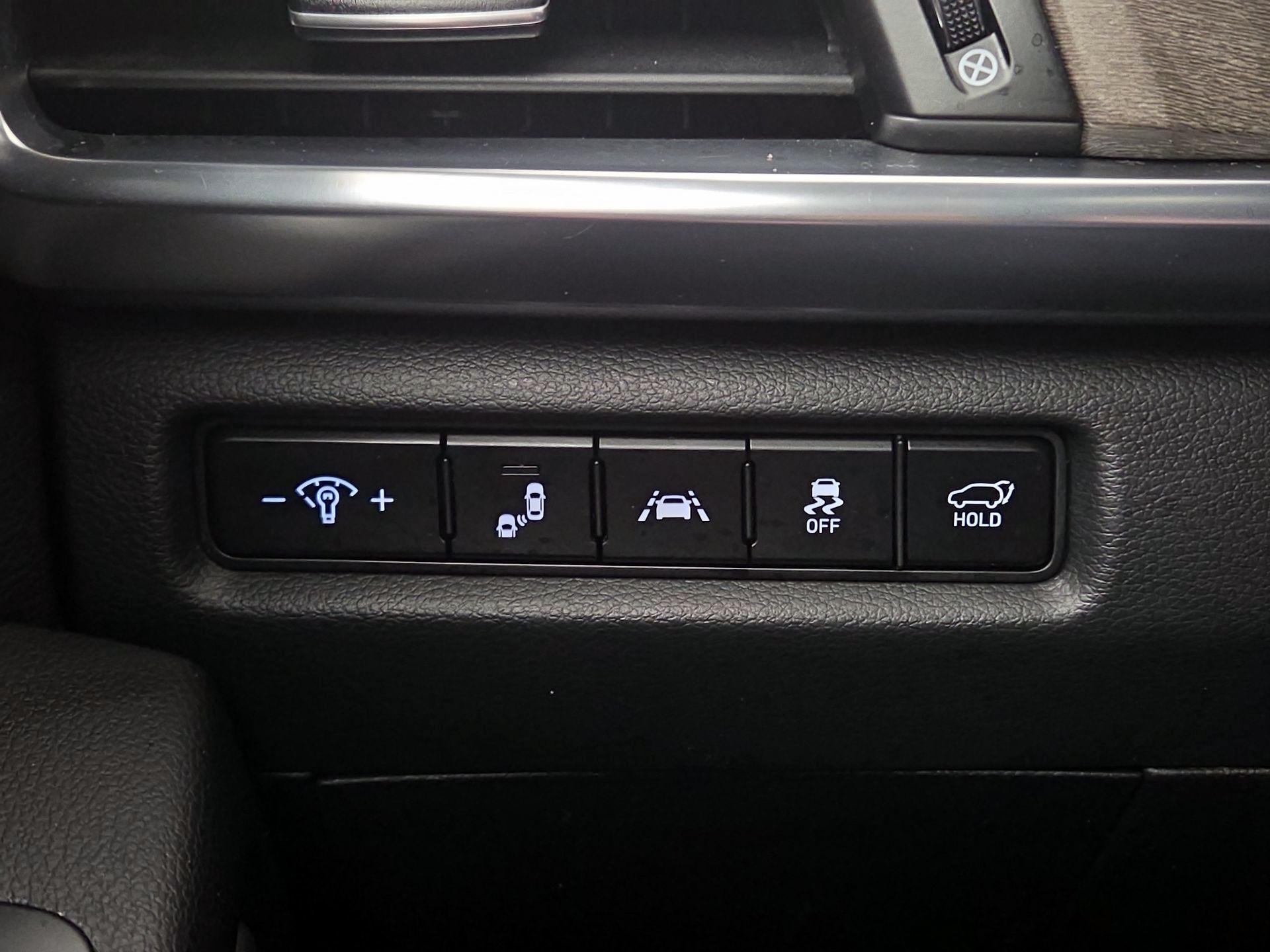 Thumbnail: 2021 Kia Telluride - 13