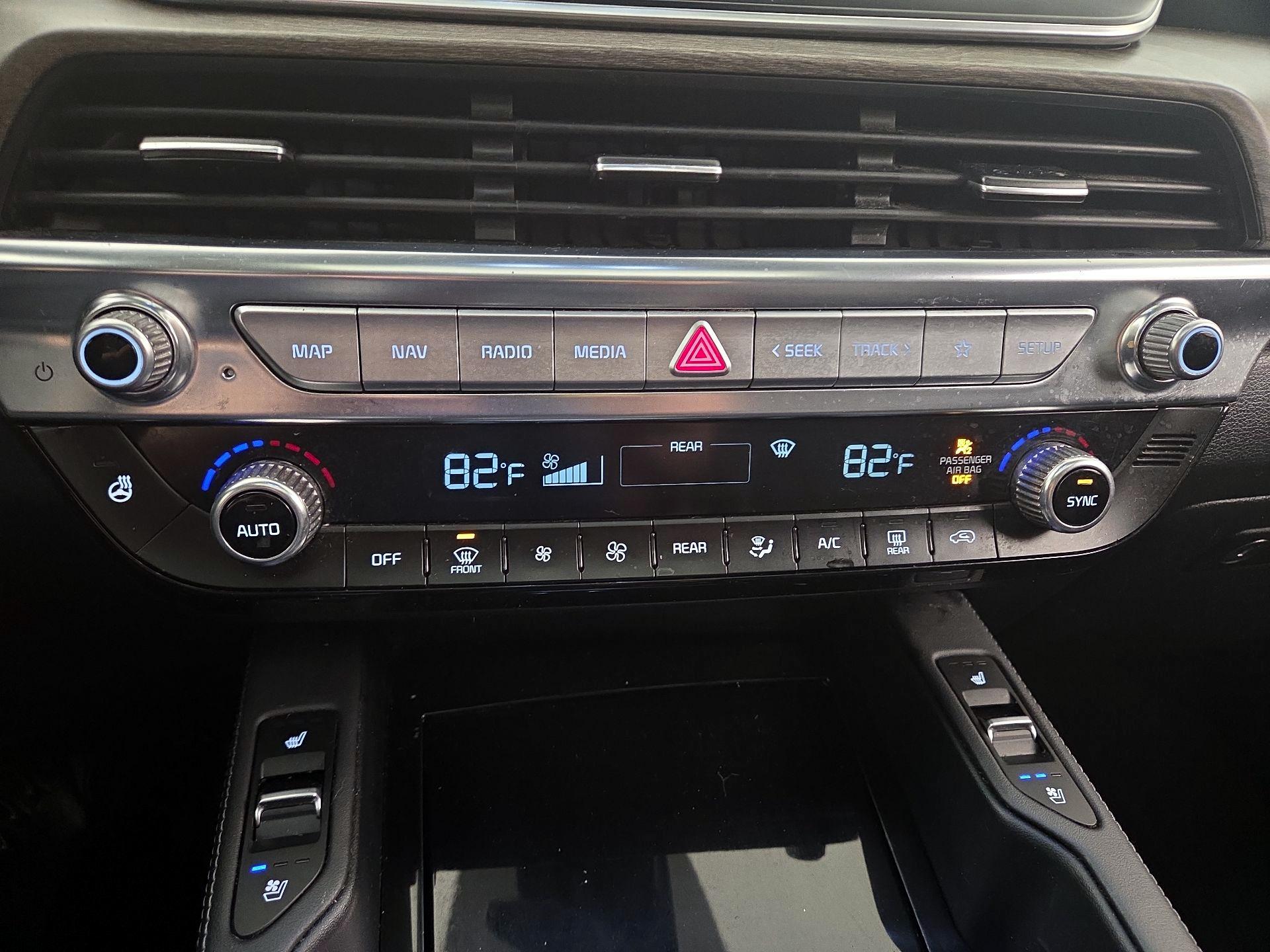 Thumbnail: 2021 Kia Telluride - 17