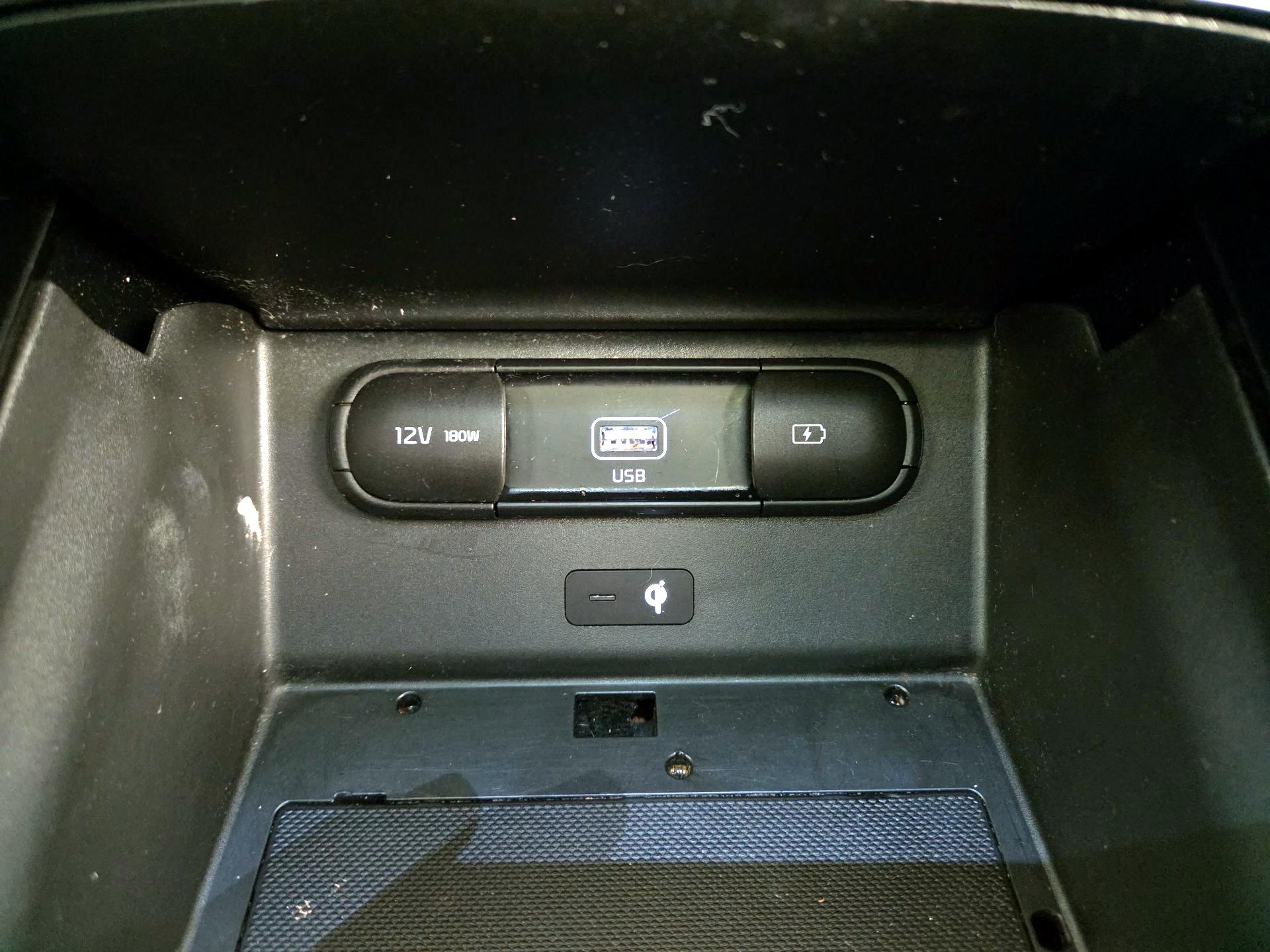 Thumbnail: 2021 Kia Telluride - 19