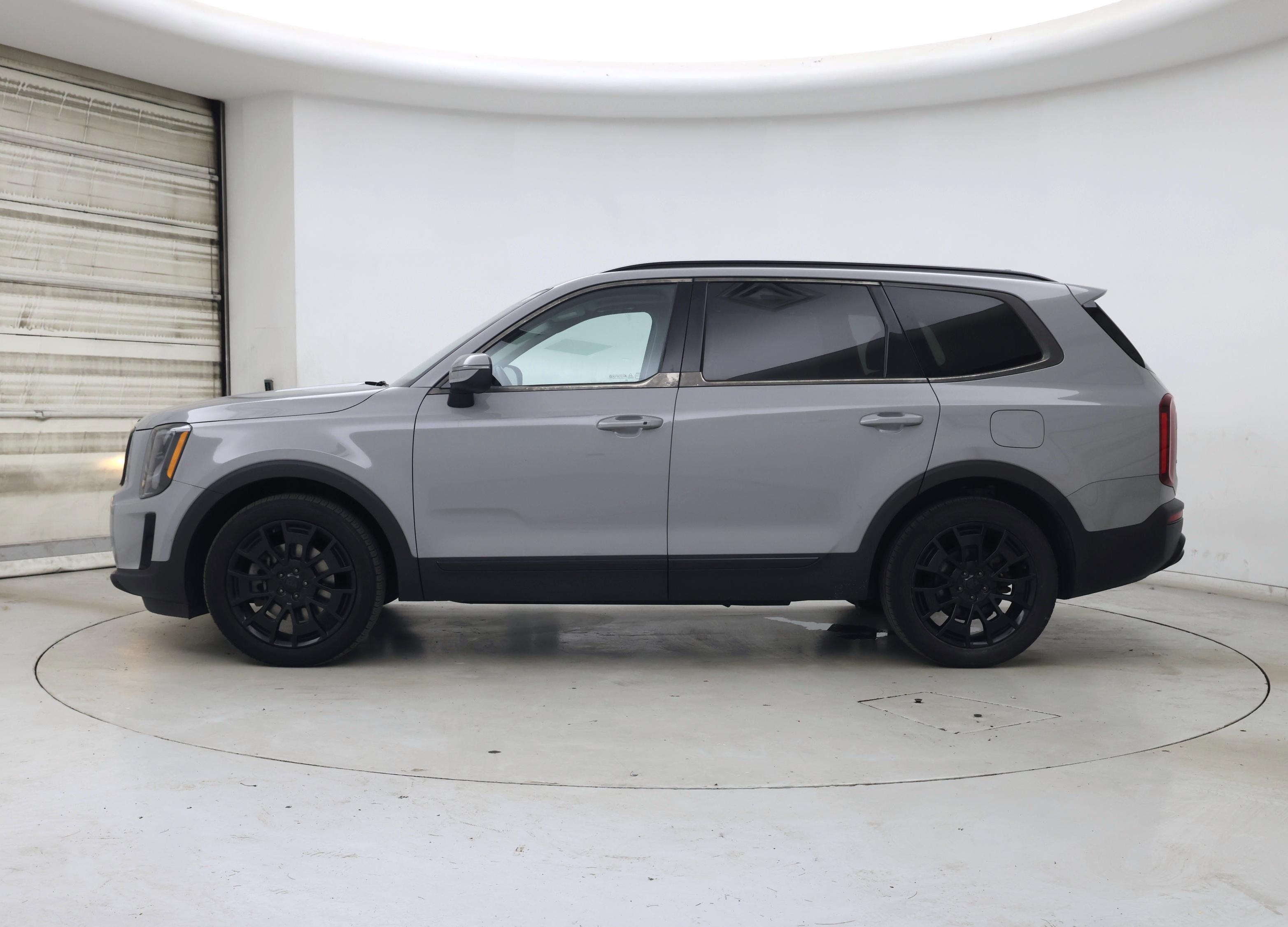 Thumbnail: 2021 Kia Telluride - 3