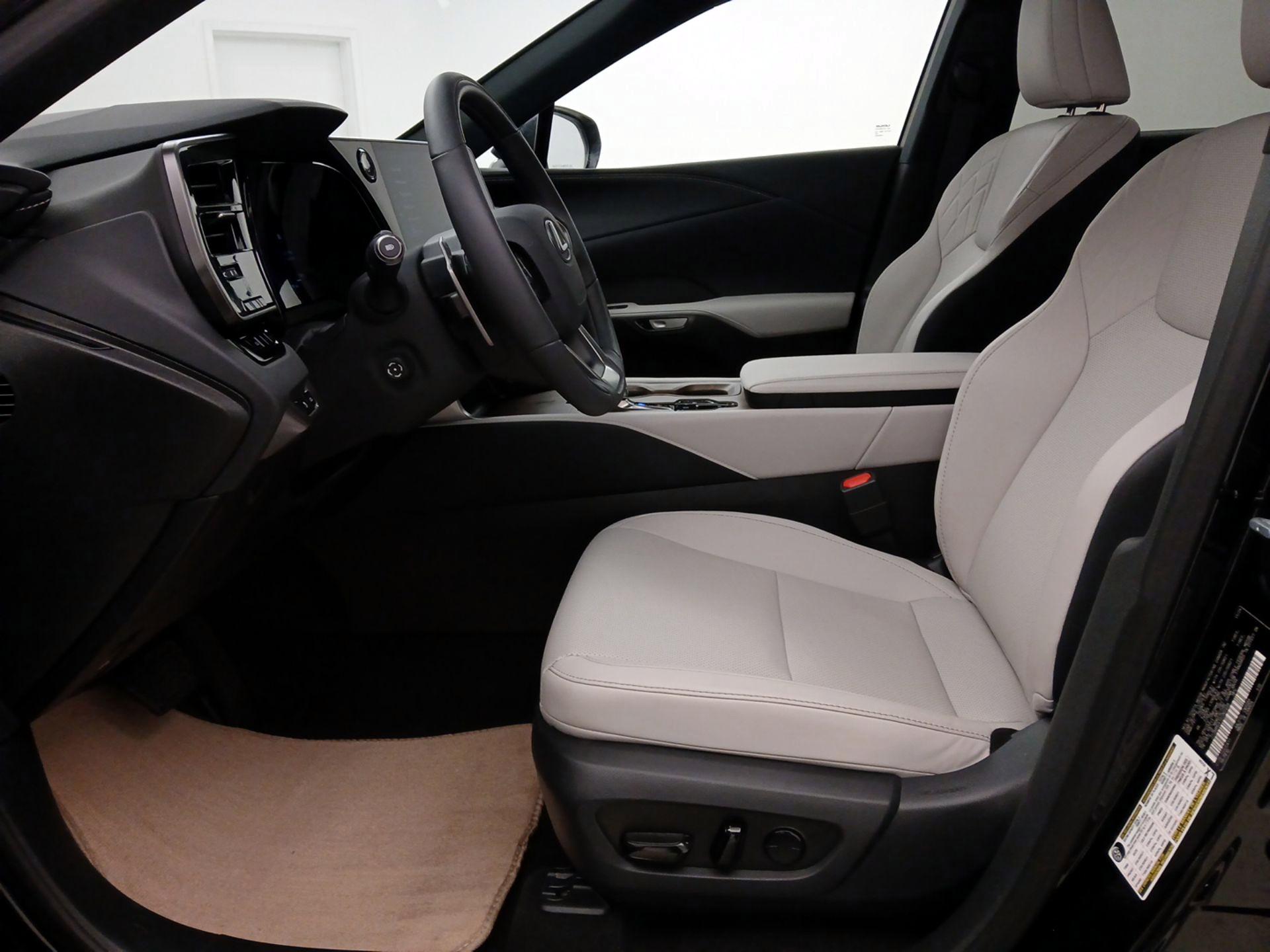 Thumbnail: 2025 Lexus RX - 11