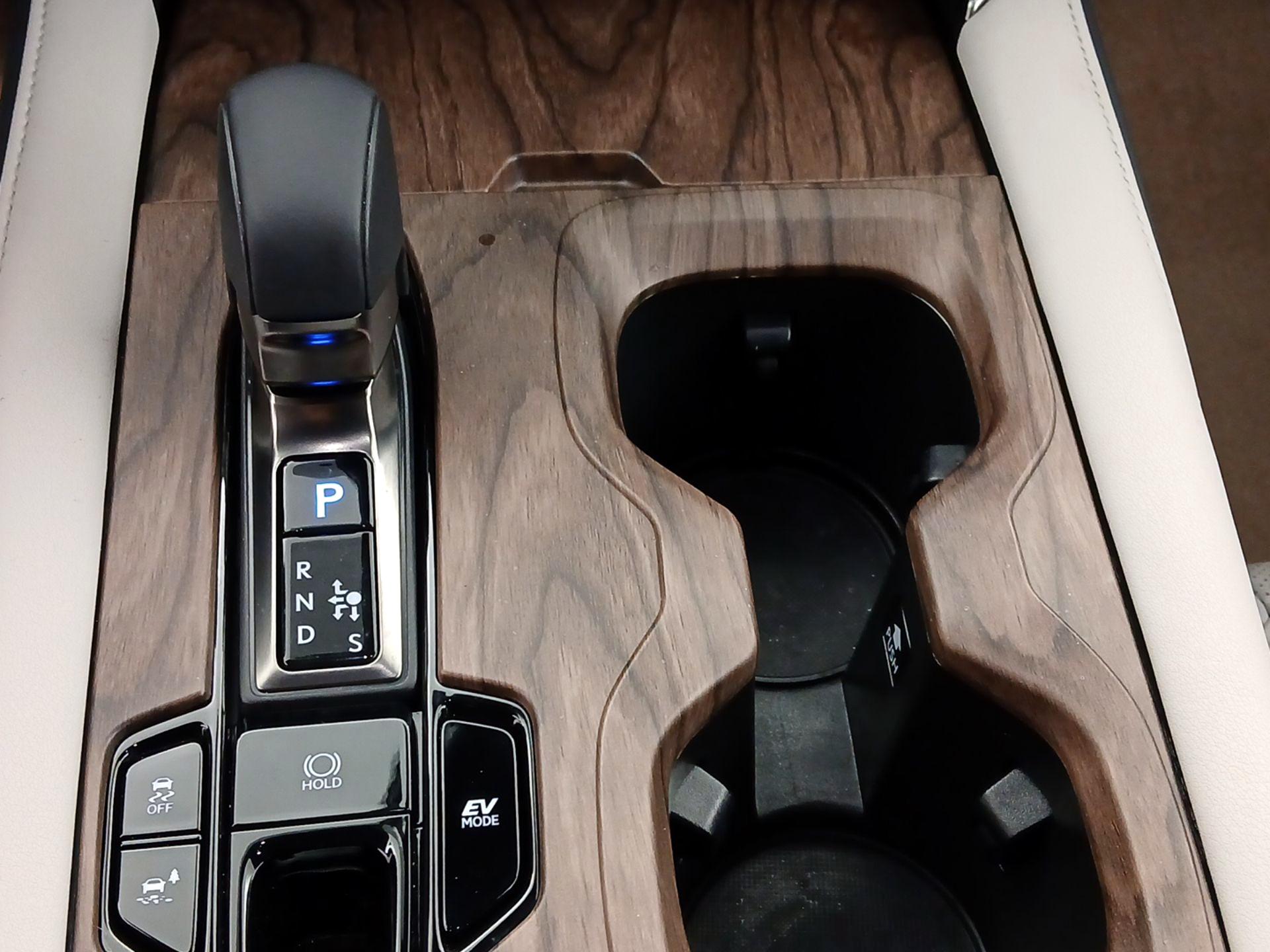 Thumbnail: 2025 Lexus RX - 17