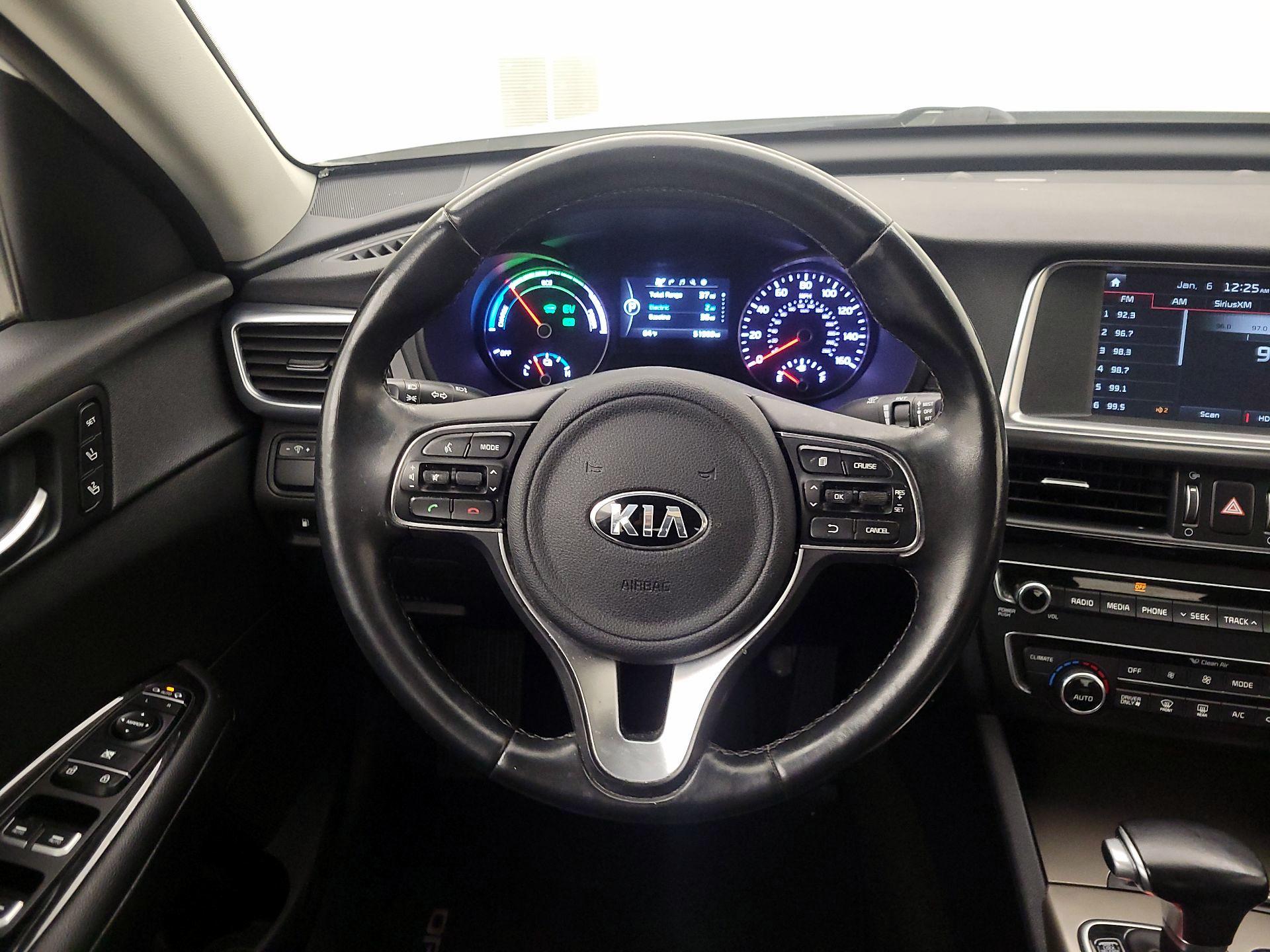 Thumbnail: 2017 Kia Optima - 10