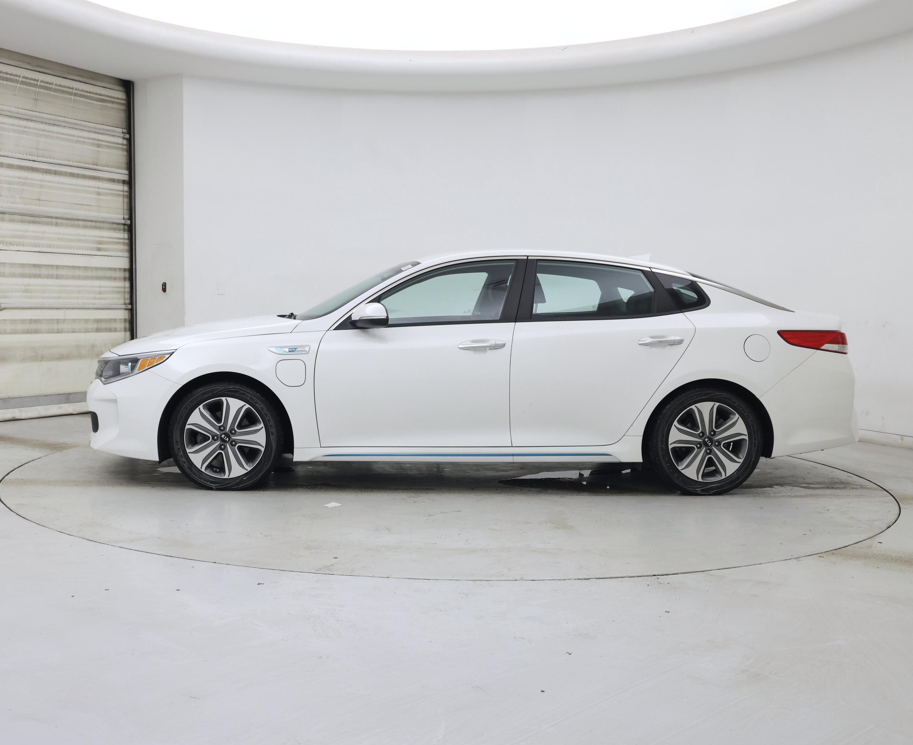 Thumbnail: 2017 Kia Optima - 3