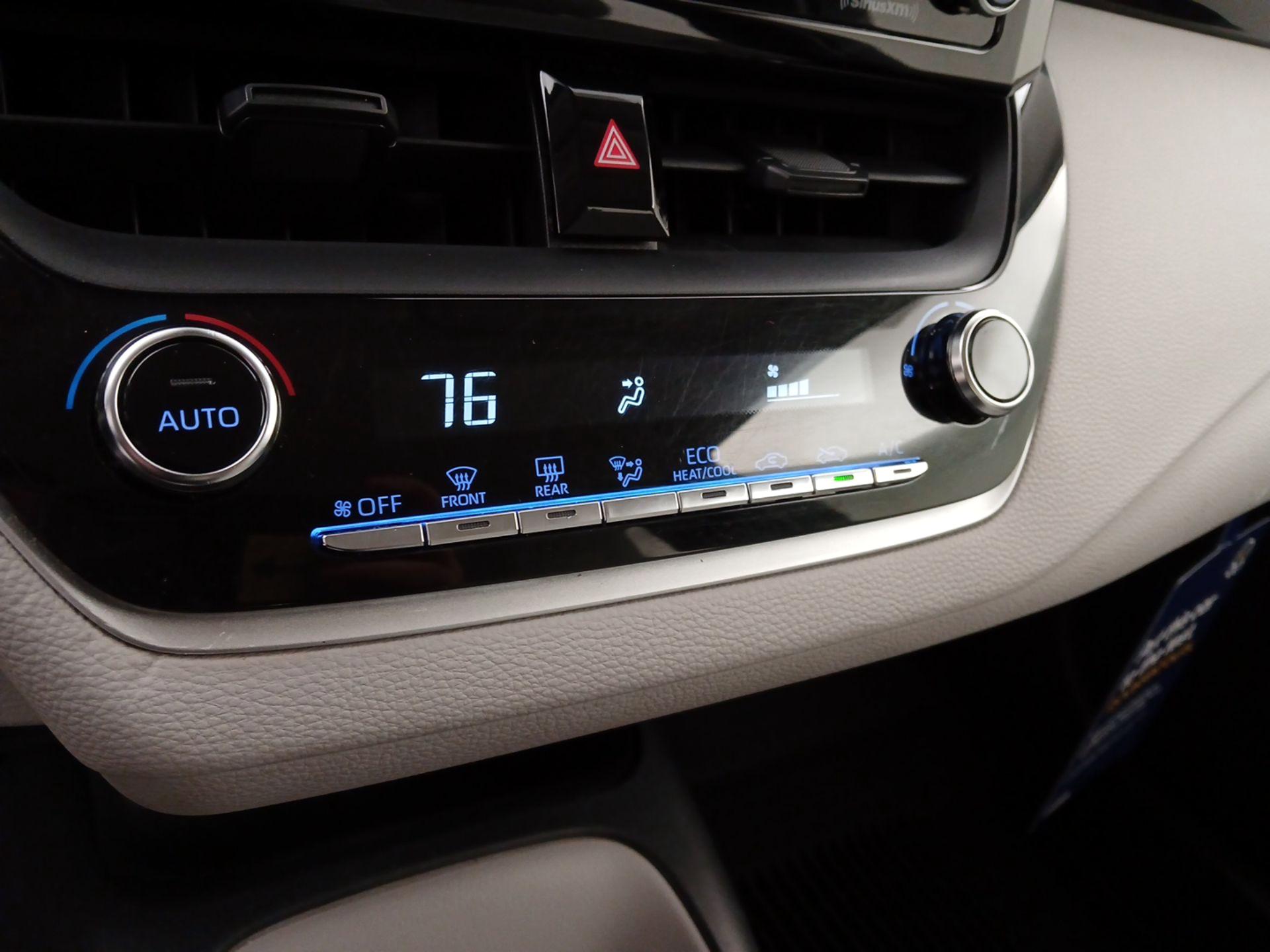 Thumbnail: 2022 Toyota Corolla - 16