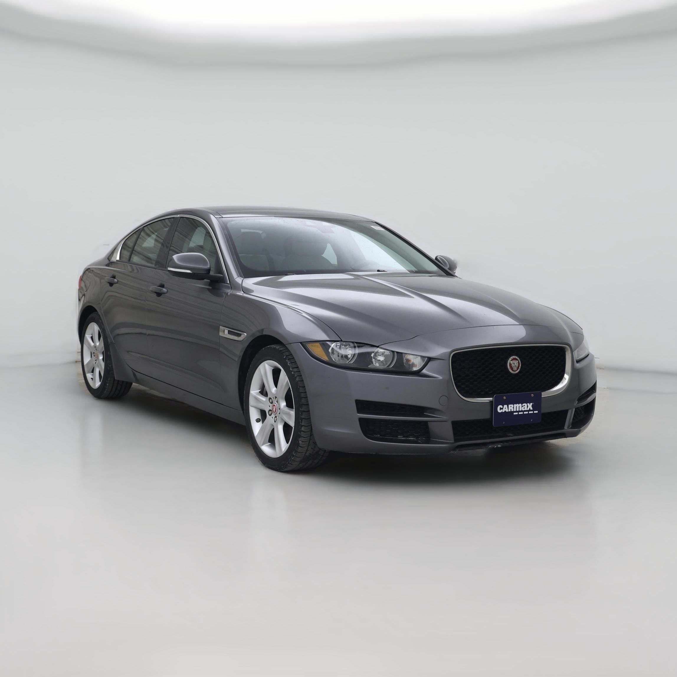 Thumbnail: 2017 Jaguar XE - 1