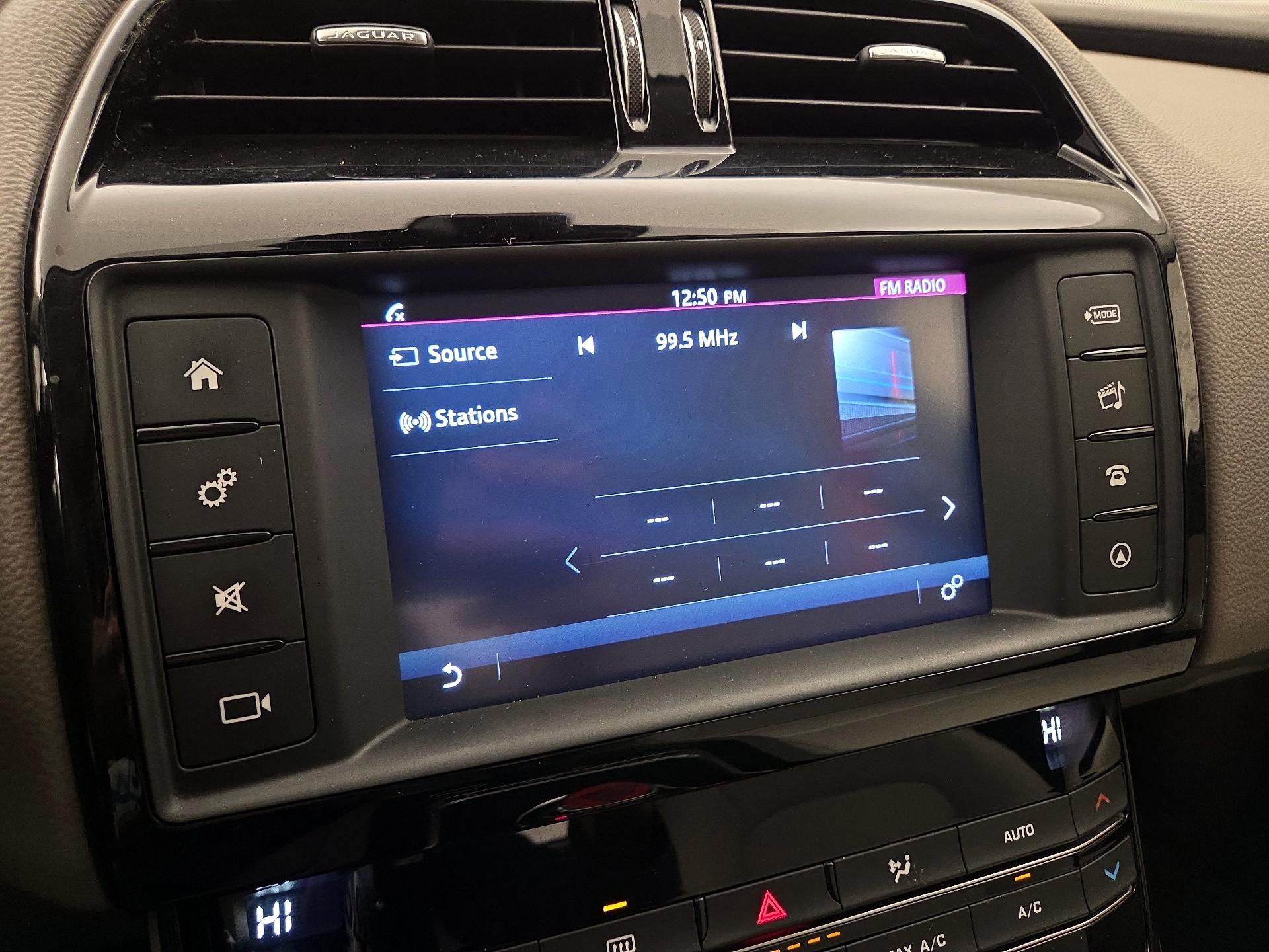 Thumbnail: 2017 Jaguar XE - 16