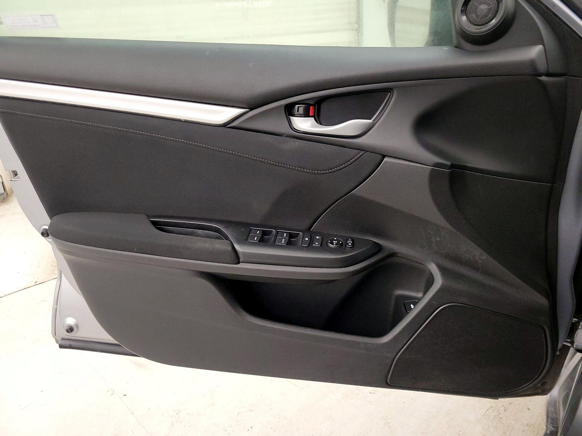 Thumbnail: 2020 Honda Civic - 12