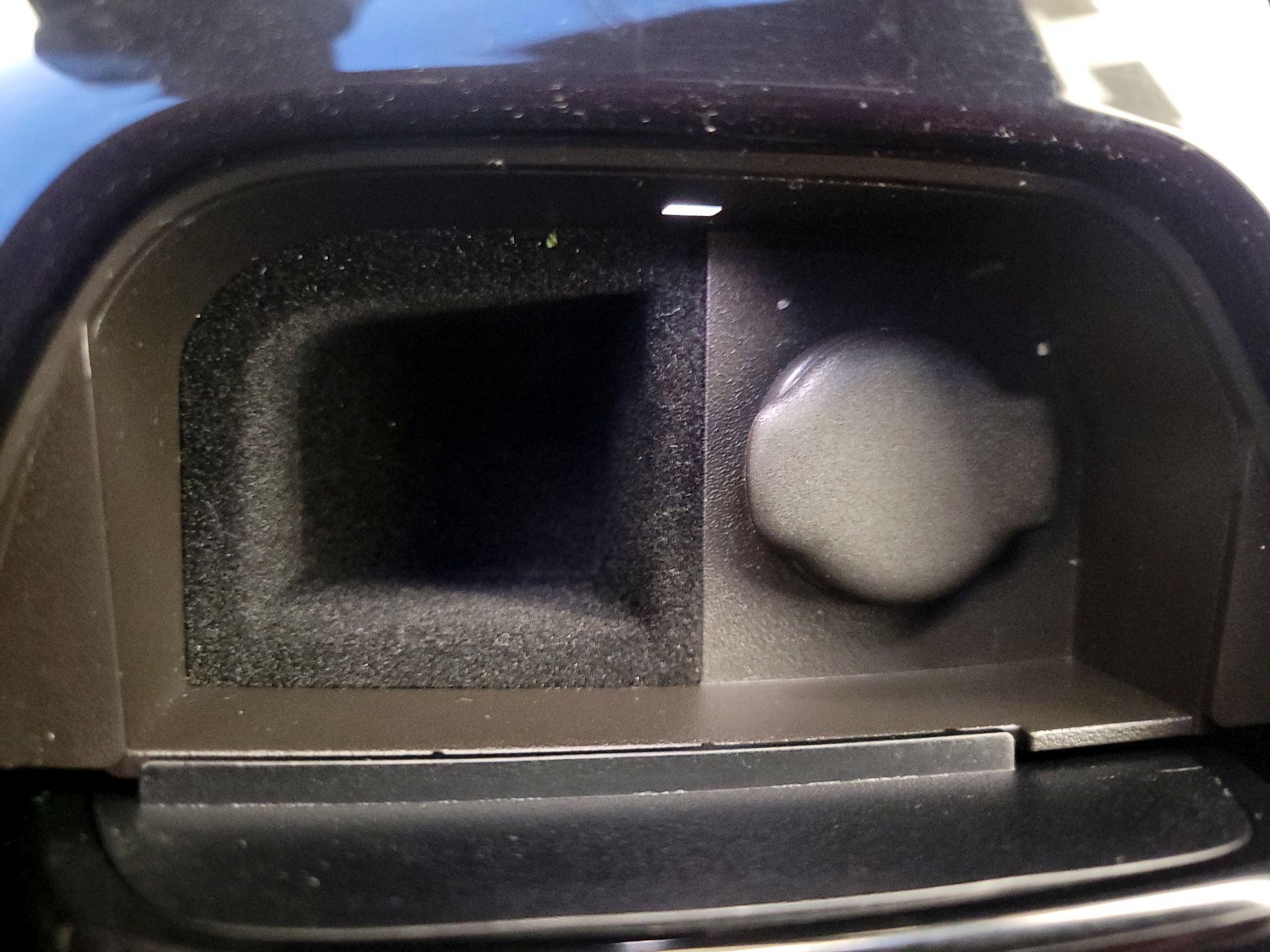 Thumbnail: 2016 Cadillac ELR - 18