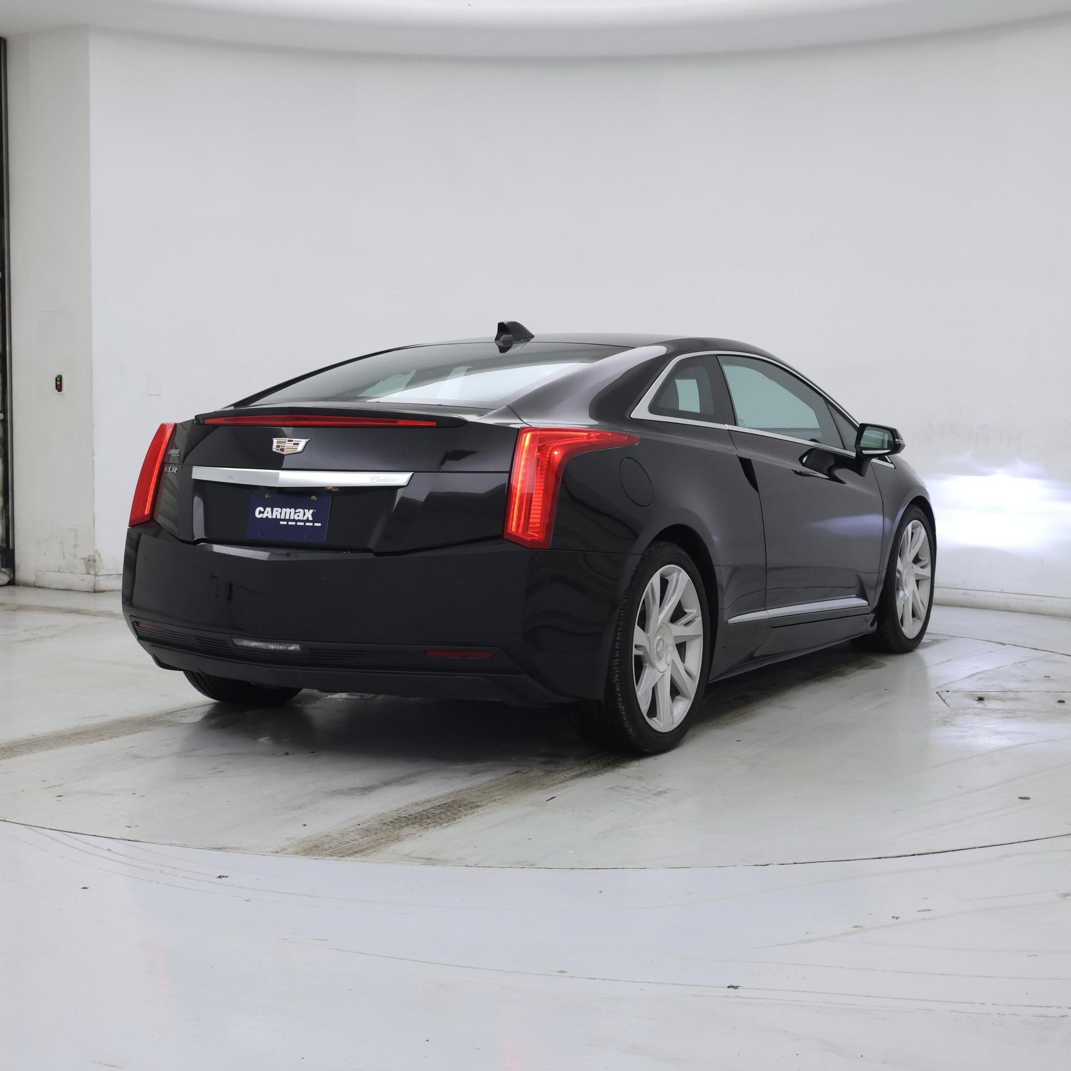 Thumbnail: 2016 Cadillac ELR - 8
