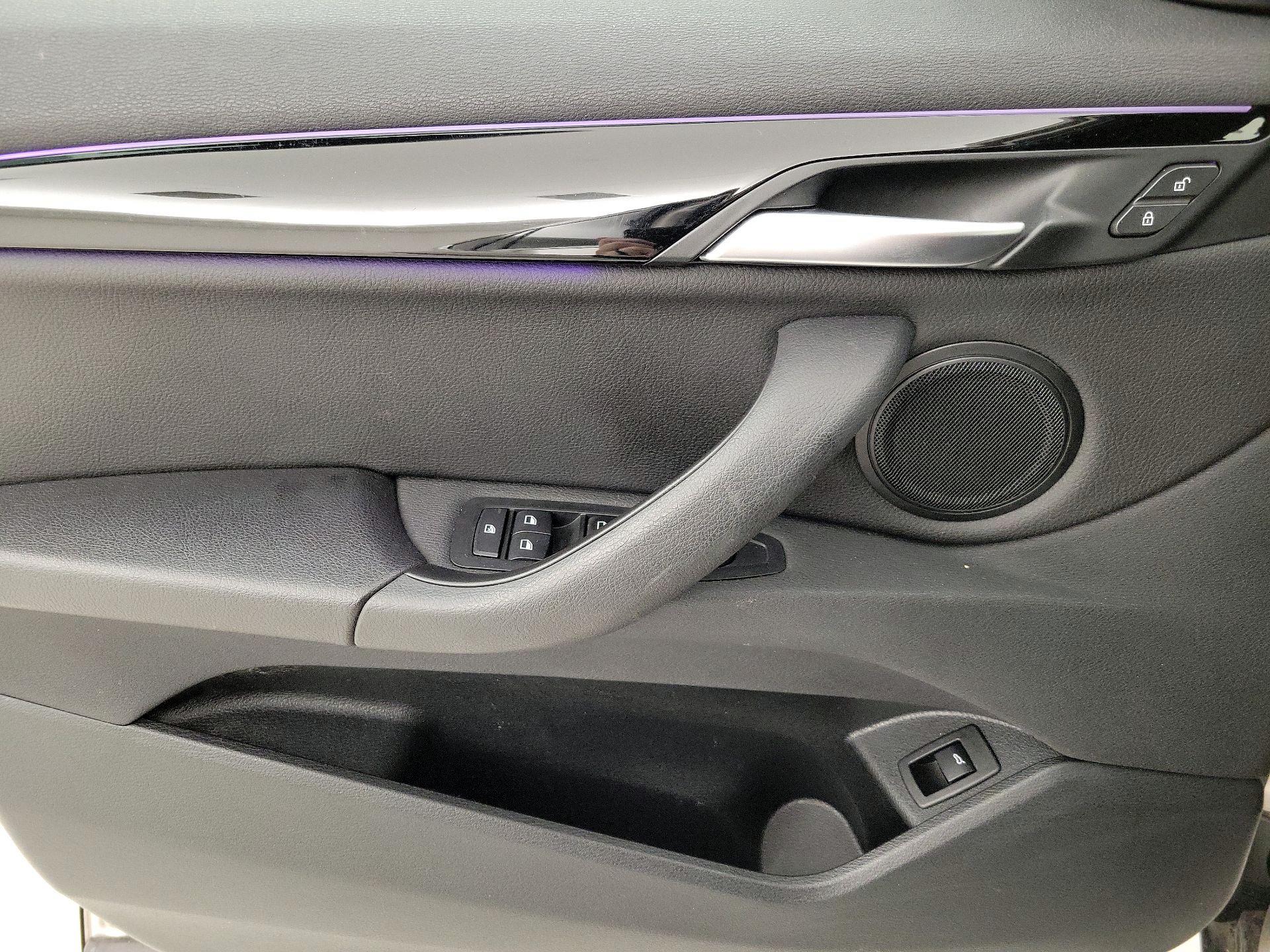 Thumbnail: 2022 BMW X1 - 12