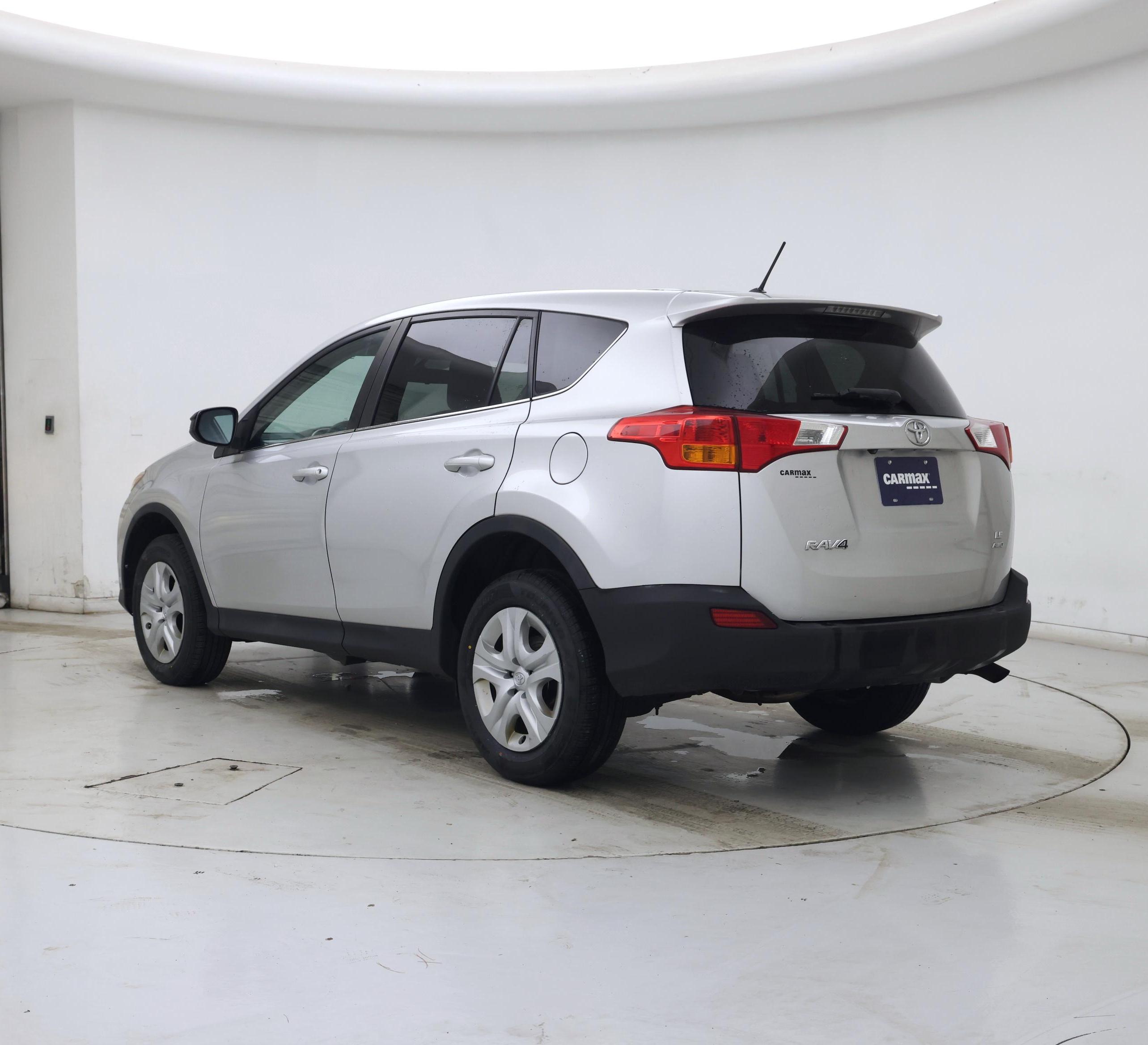 Thumbnail: 2015 Toyota RAV4 - 2