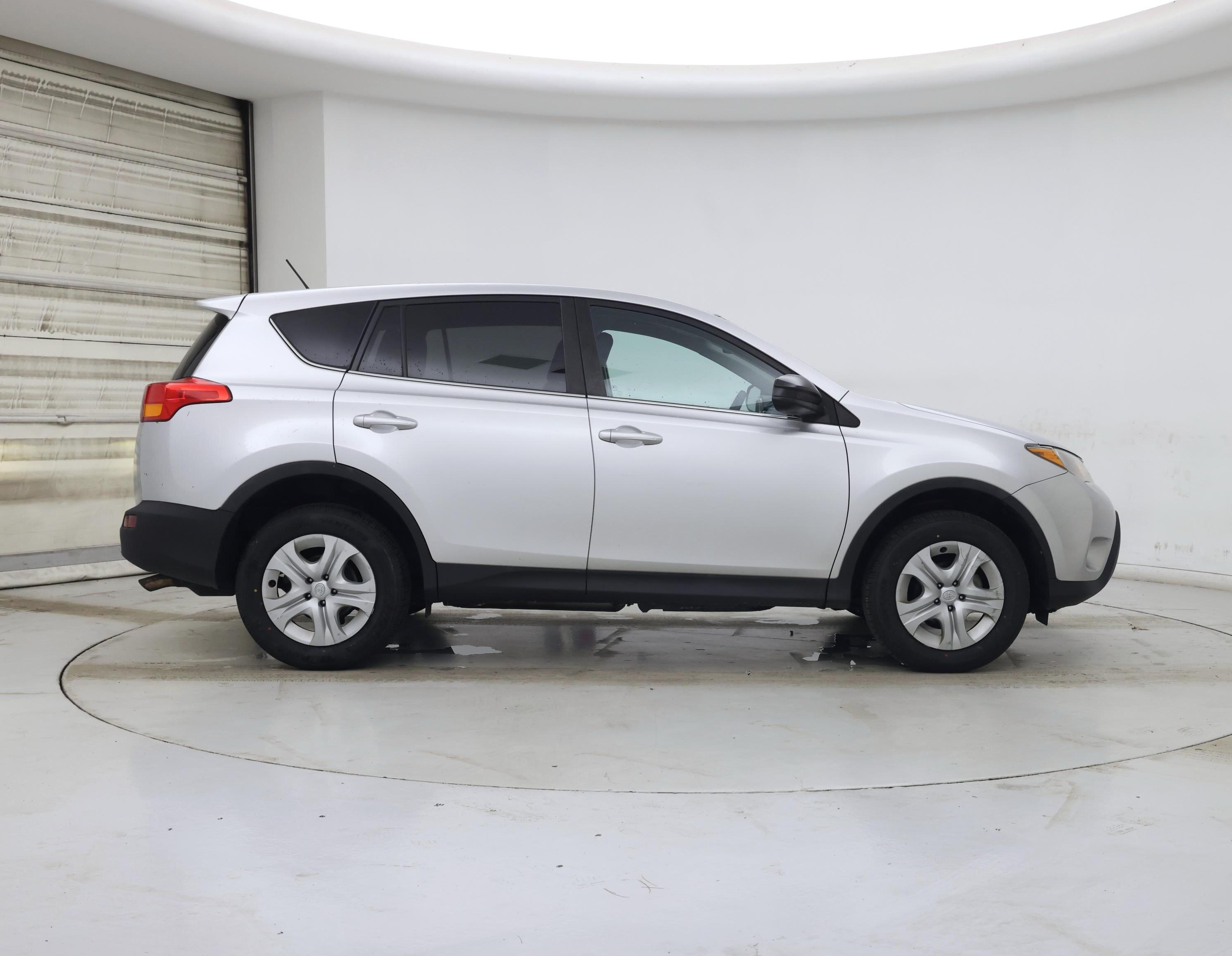 Thumbnail: 2015 Toyota RAV4 - 7