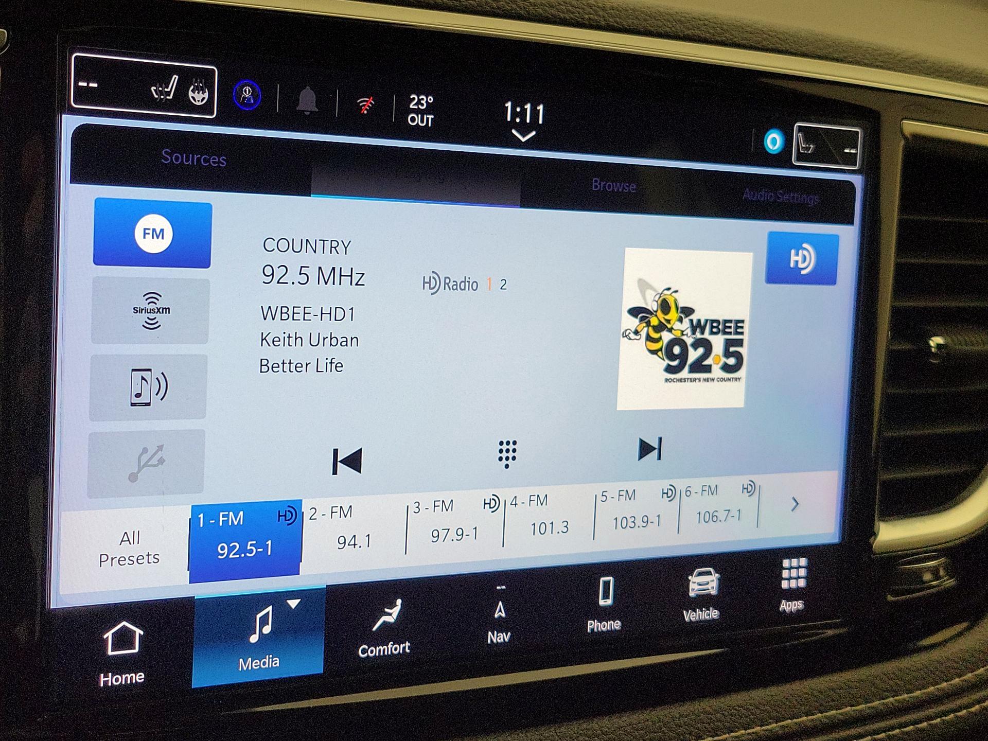 Thumbnail: 2023 Chrysler Pacifica - 16