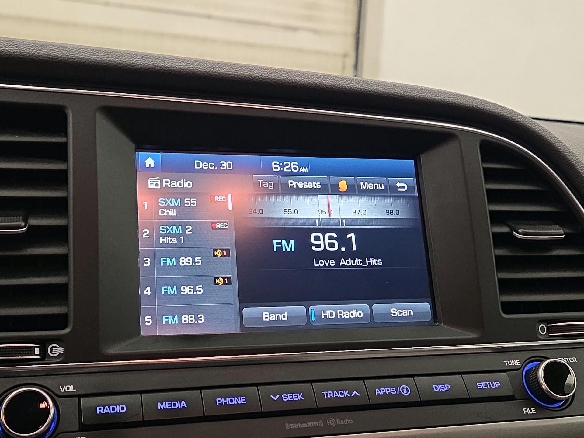 Thumbnail: 2017 Hyundai Elantra - 15