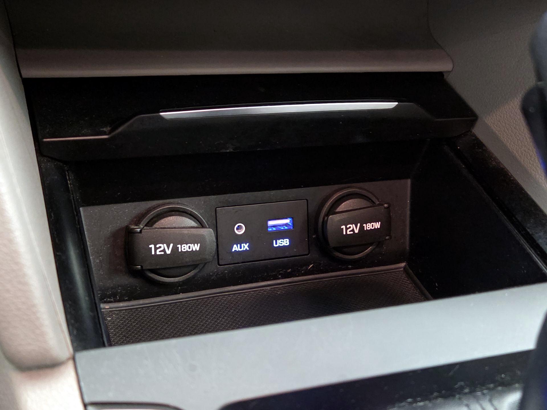 Thumbnail: 2017 Hyundai Elantra - 18