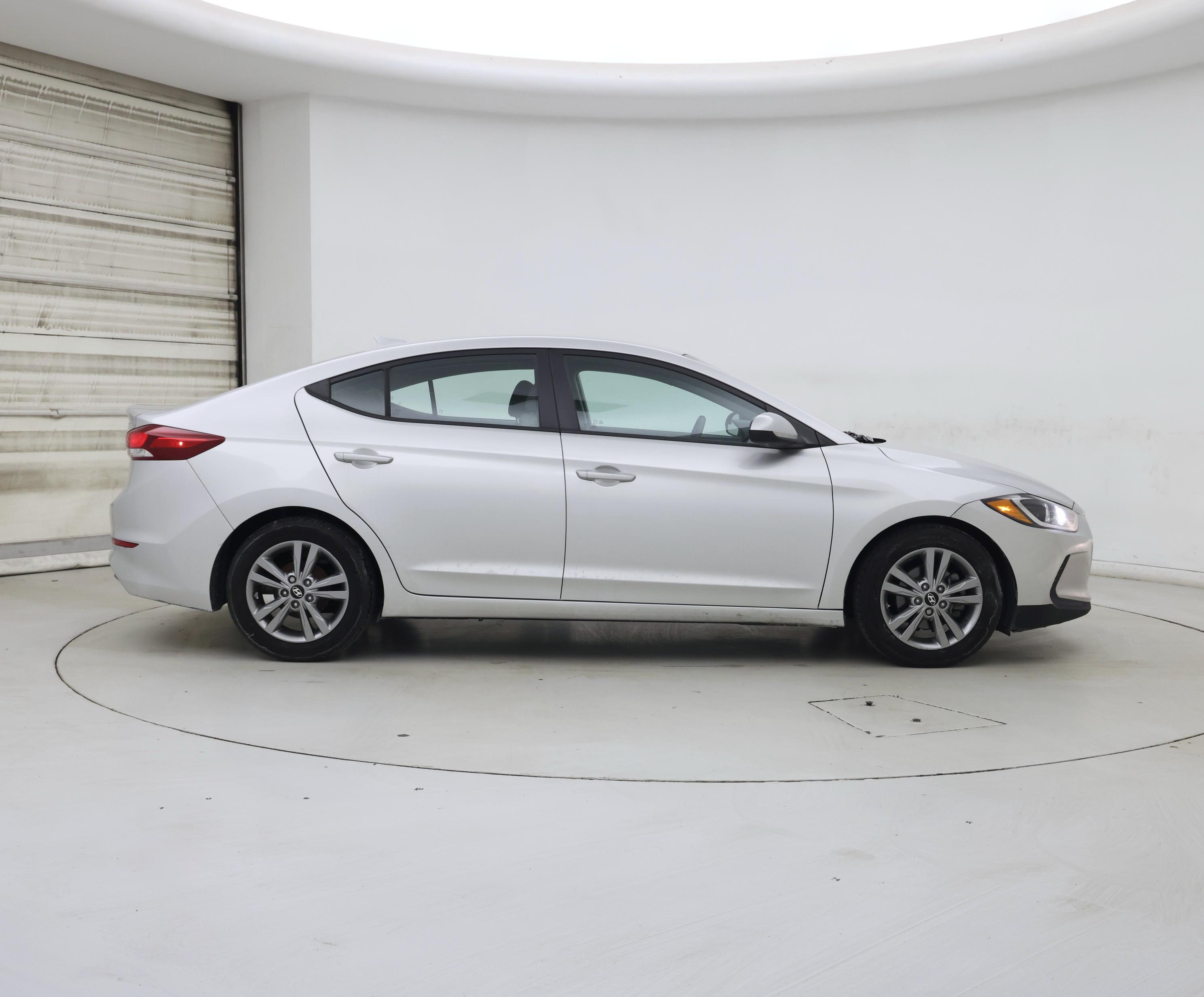 Thumbnail: 2017 Hyundai Elantra - 7
