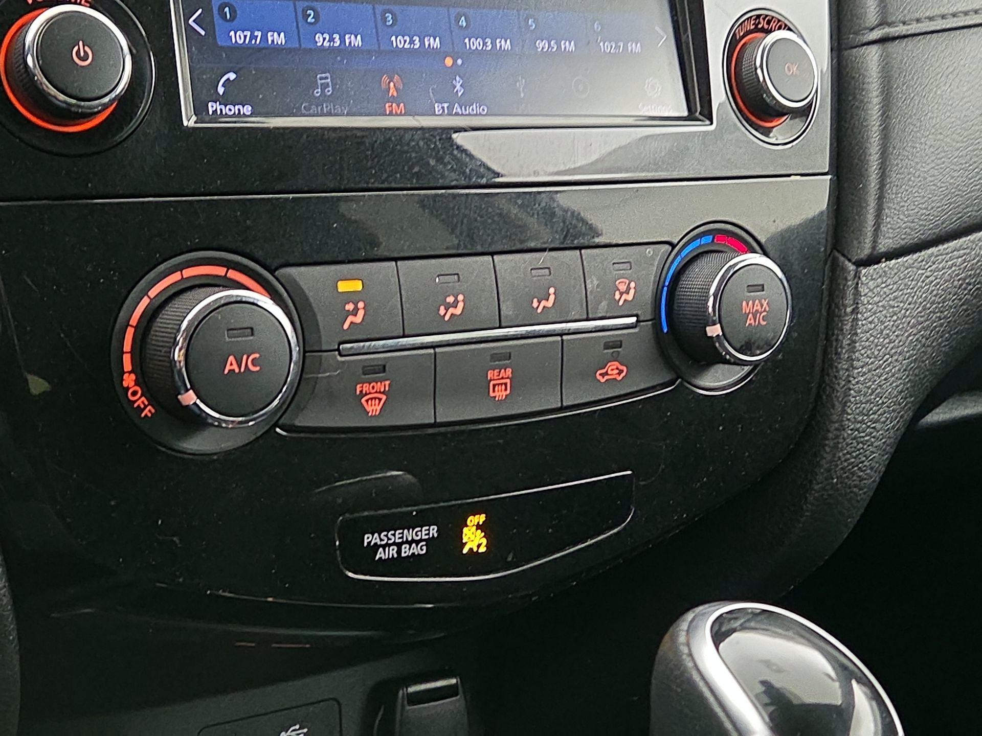 Thumbnail: 2019 Nissan Rogue - 16