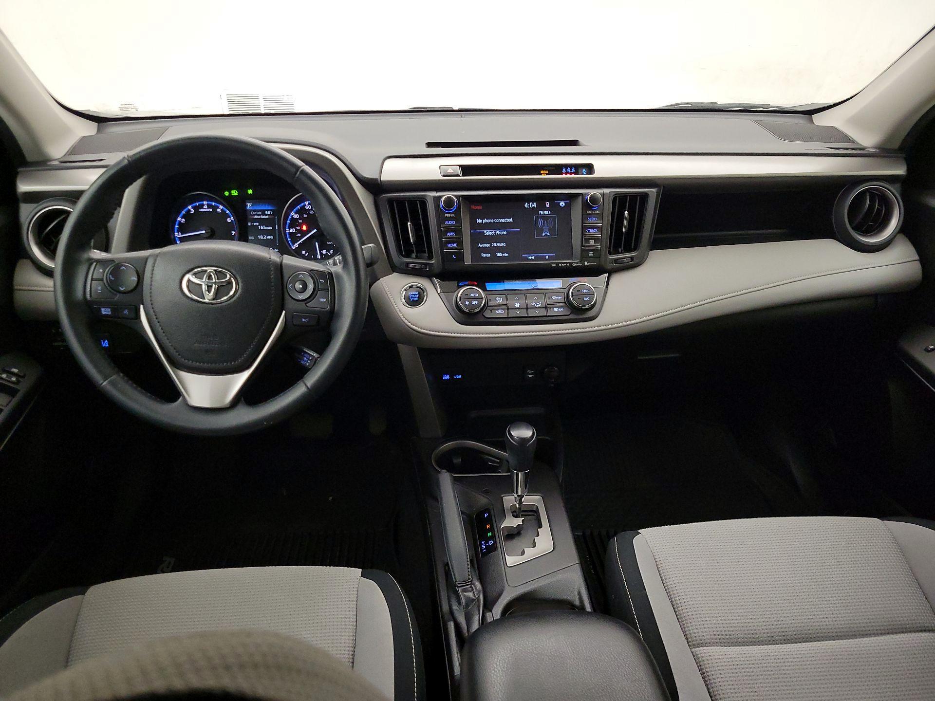 Thumbnail: 2017 Toyota RAV4 - 9