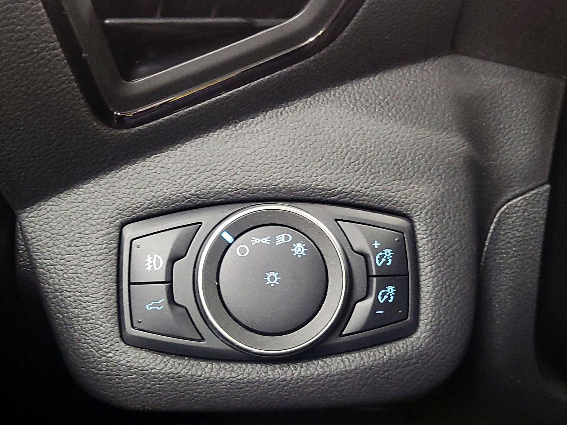 Thumbnail: 2018 Ford Escape - 13