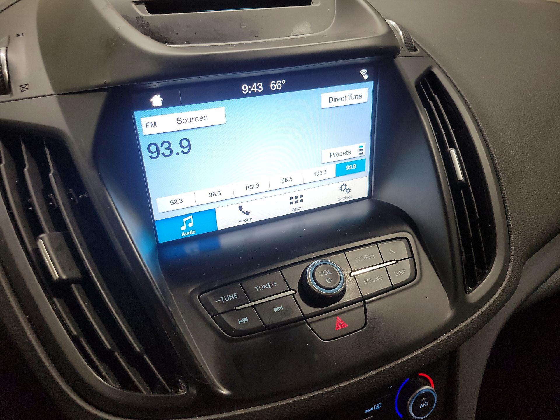 Thumbnail: 2018 Ford Escape - 15